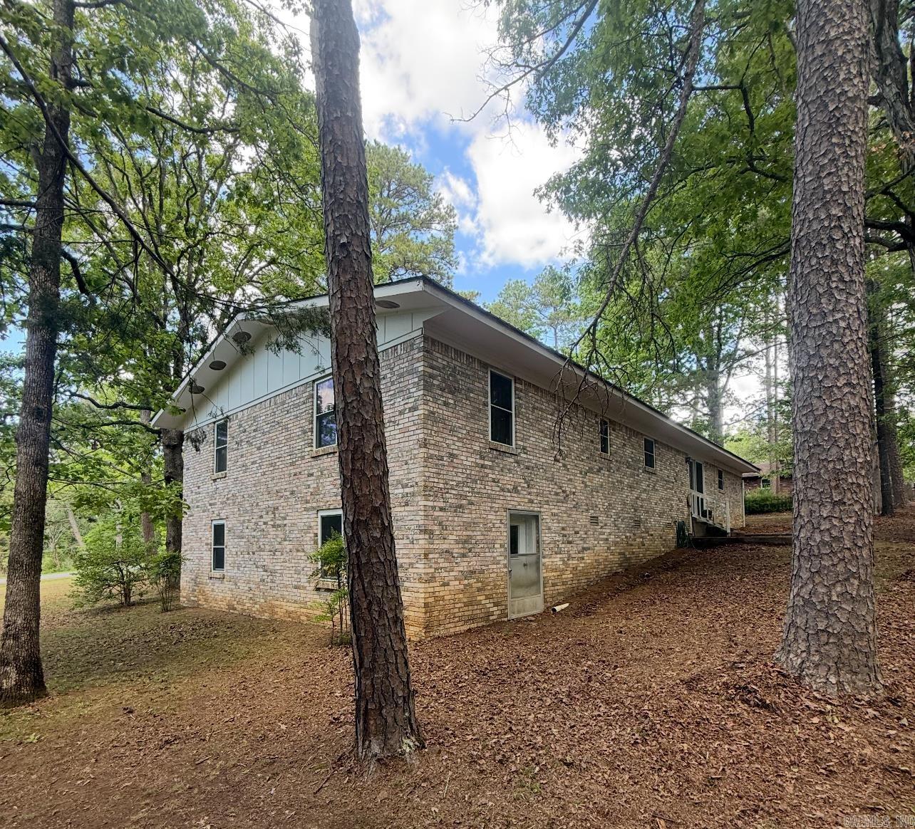 147  Memory  Clinton, AR