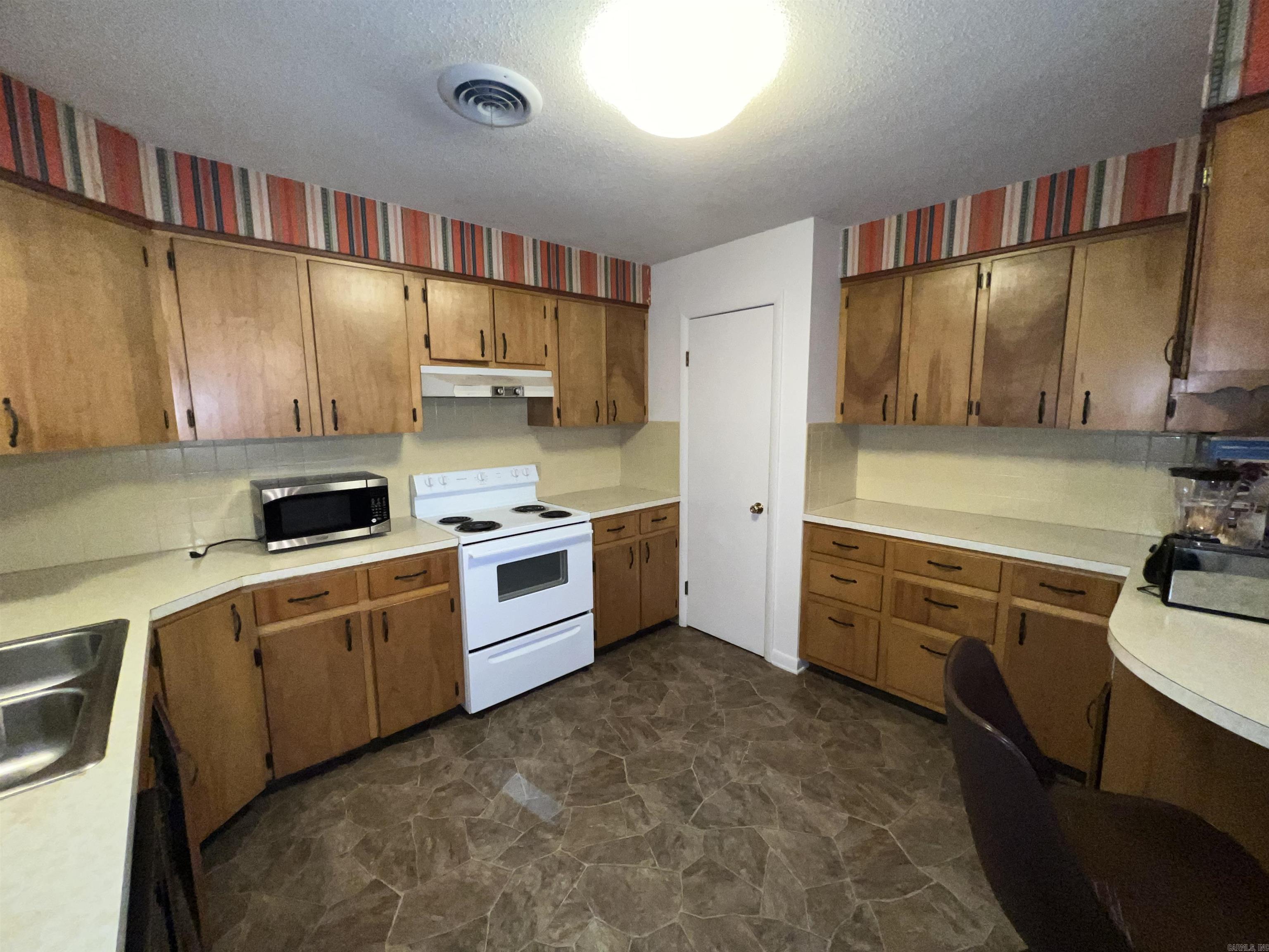 147  Memory  Clinton, AR