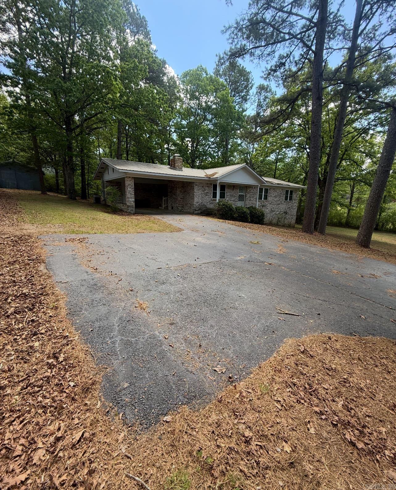 147  Memory  Clinton, AR