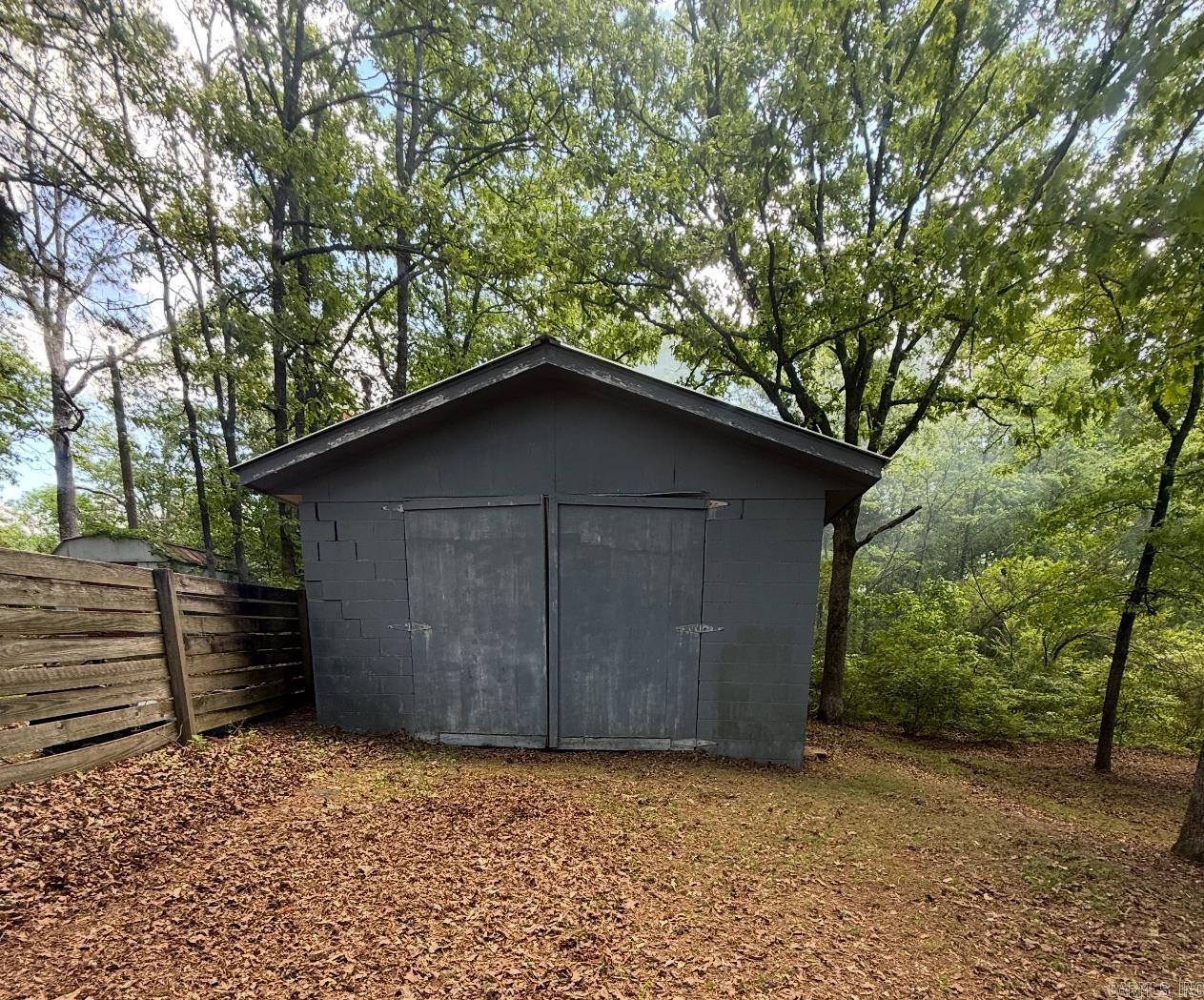 147  Memory  Clinton, AR