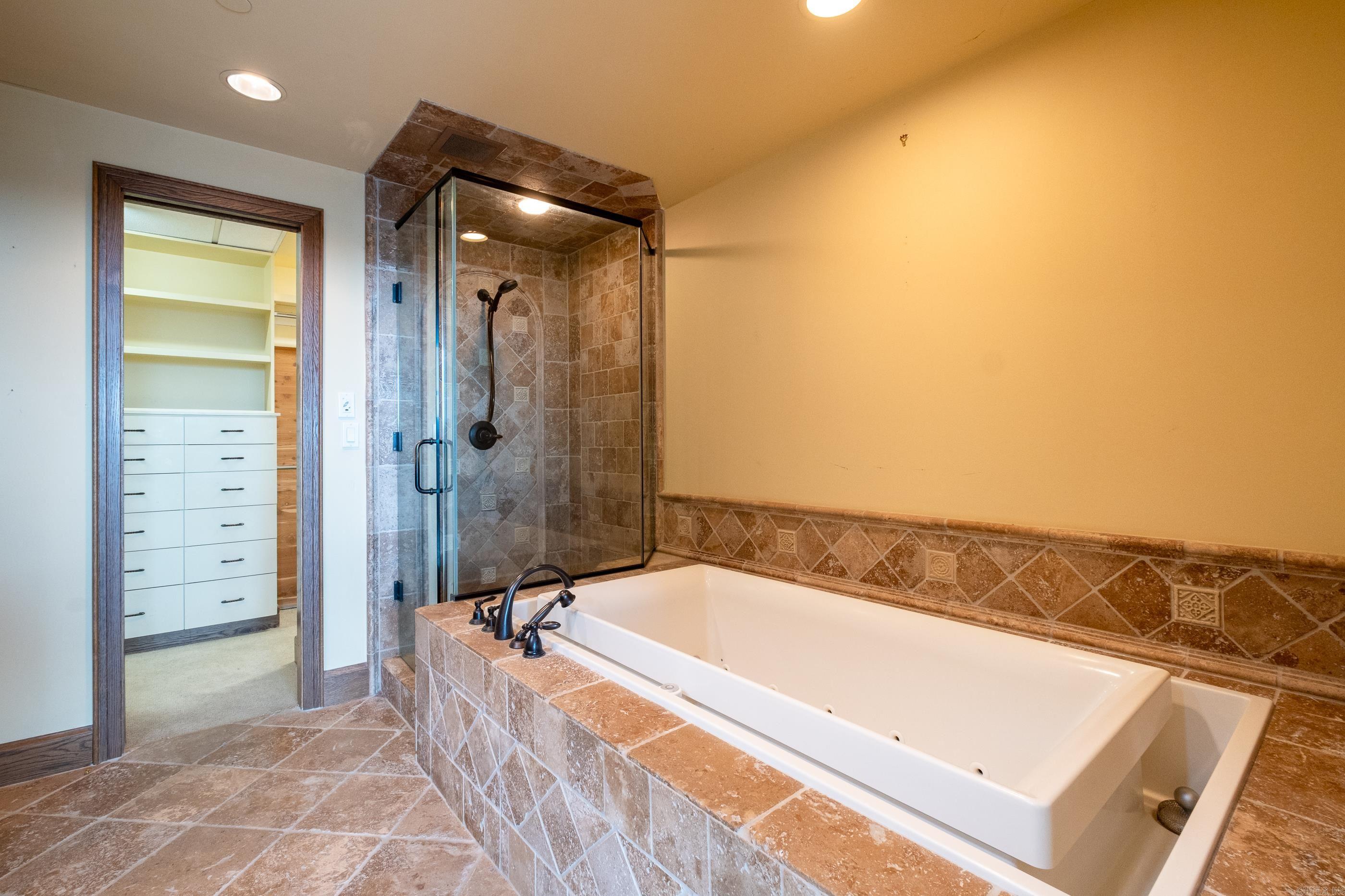 521 President Clinton Avenue Little Rock, AR 72201