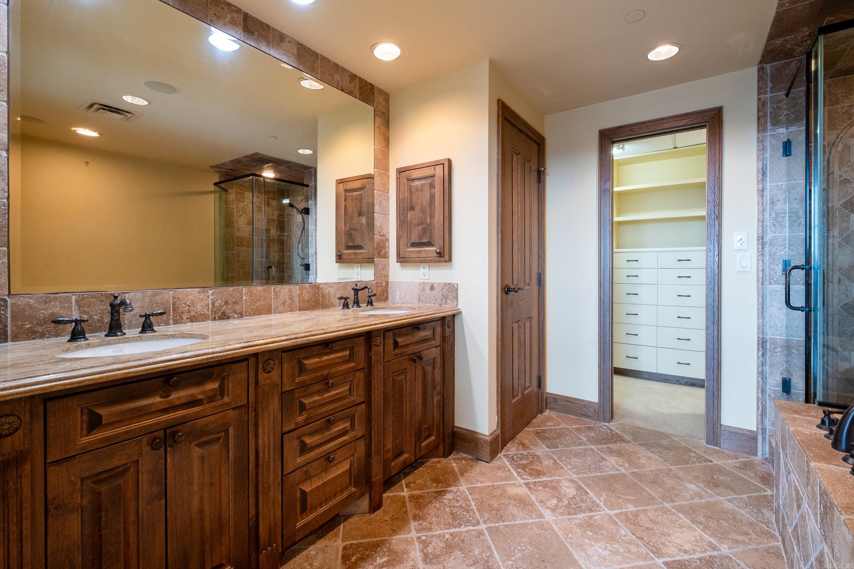 521 President Clinton Avenue Little Rock, AR 72201