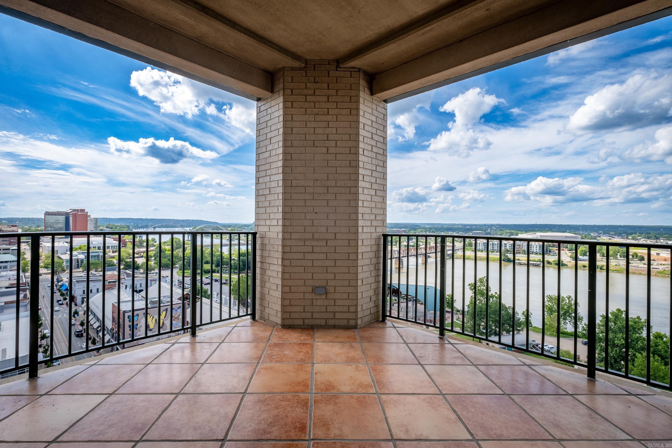 521 President Clinton Avenue Little Rock, AR 72201