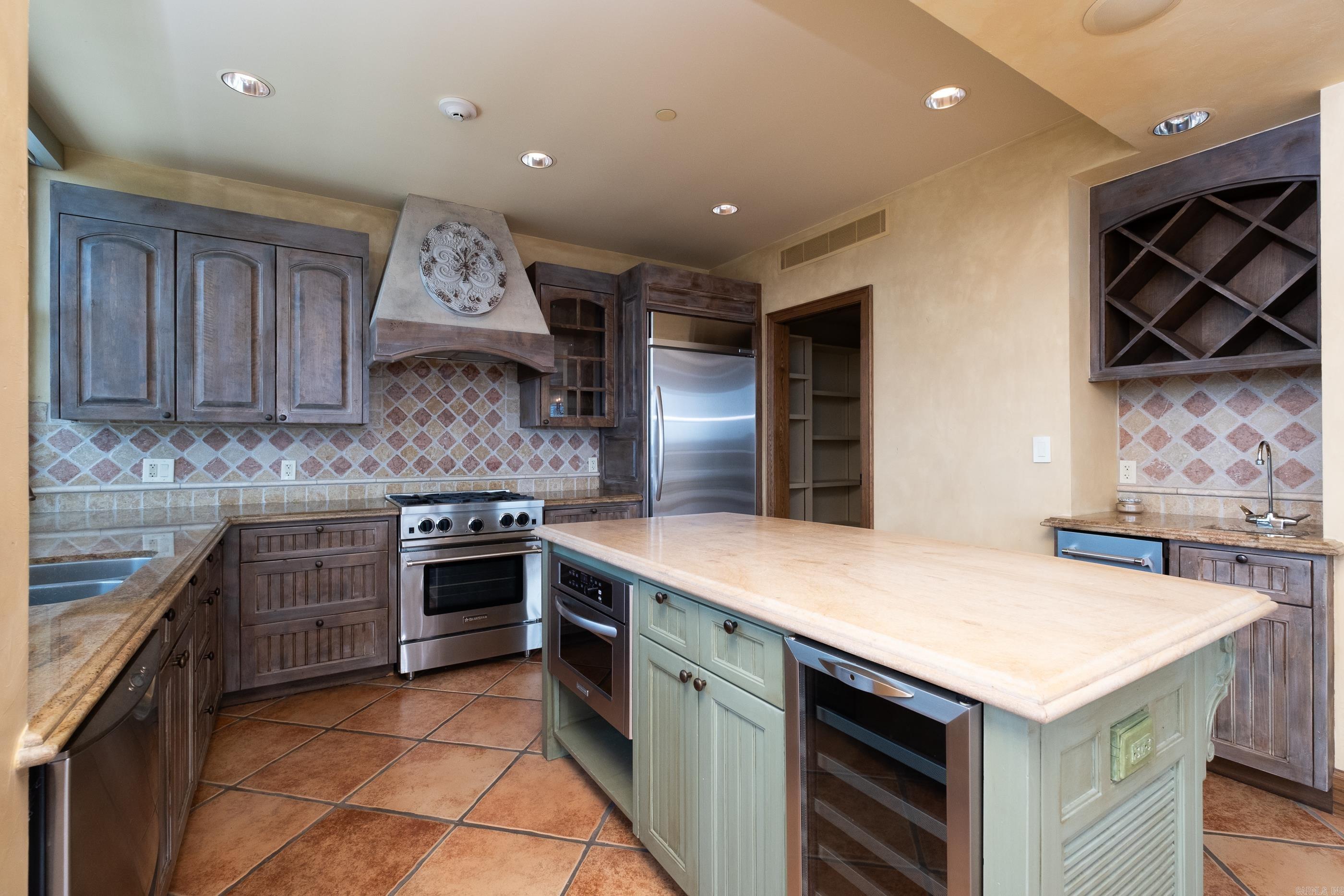 521 President Clinton Avenue Little Rock, AR 72201