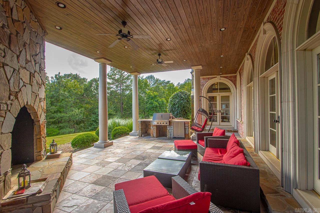 10 Valley Crest Ct Little Rock, AR 72223