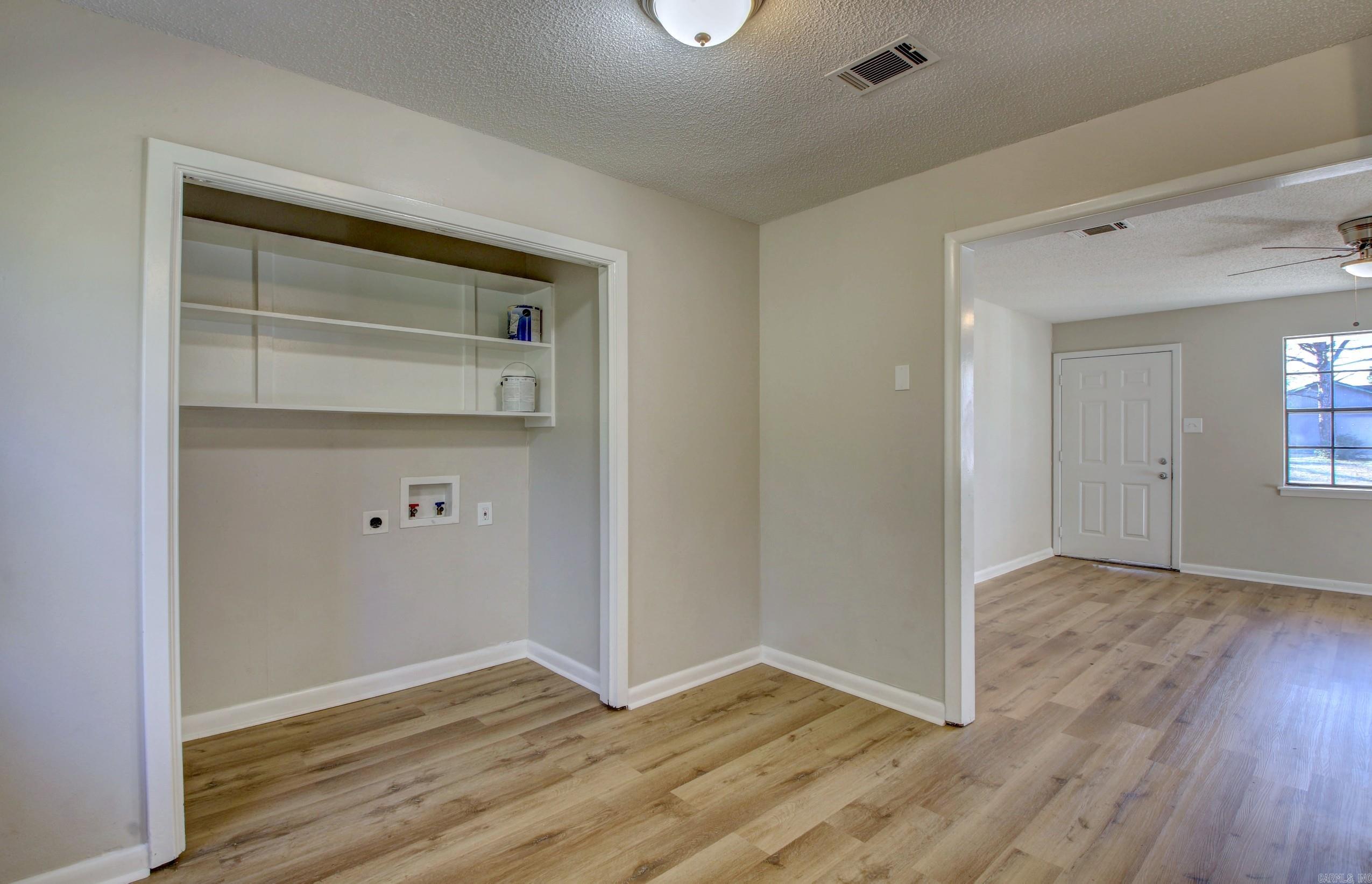 216 S JP Wright Loop  Jacksonville, AR