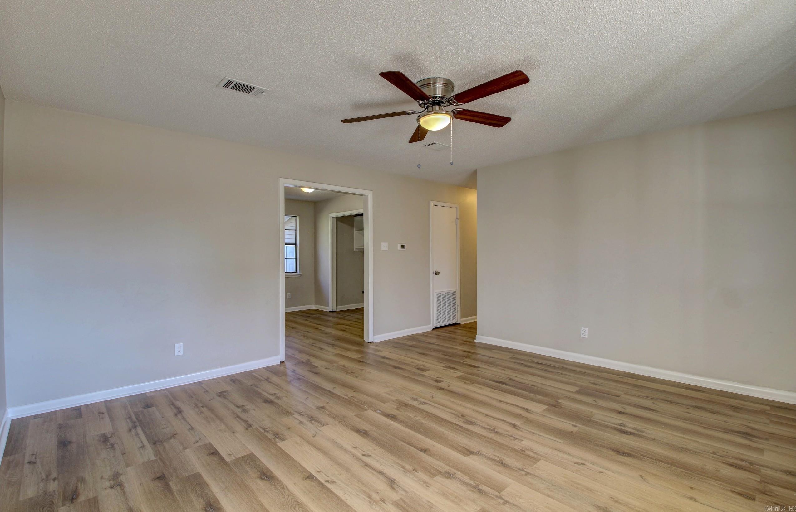 216 S JP Wright Loop  Jacksonville, AR