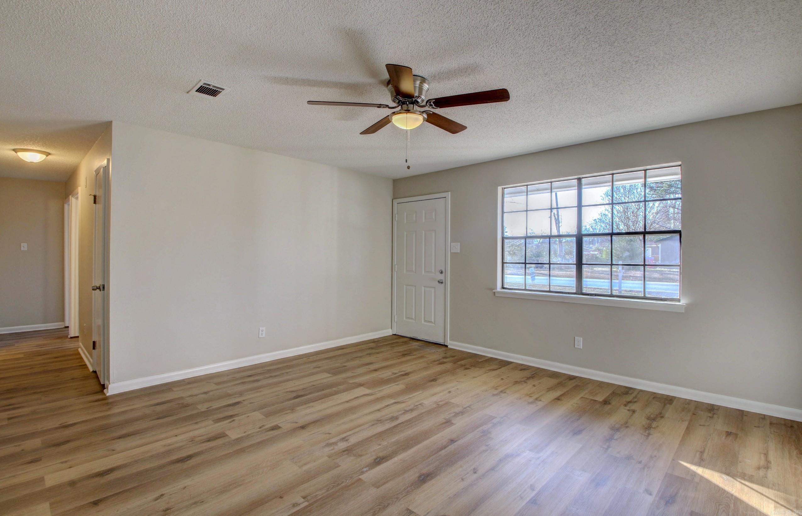 216 S JP Wright Loop  Jacksonville, AR