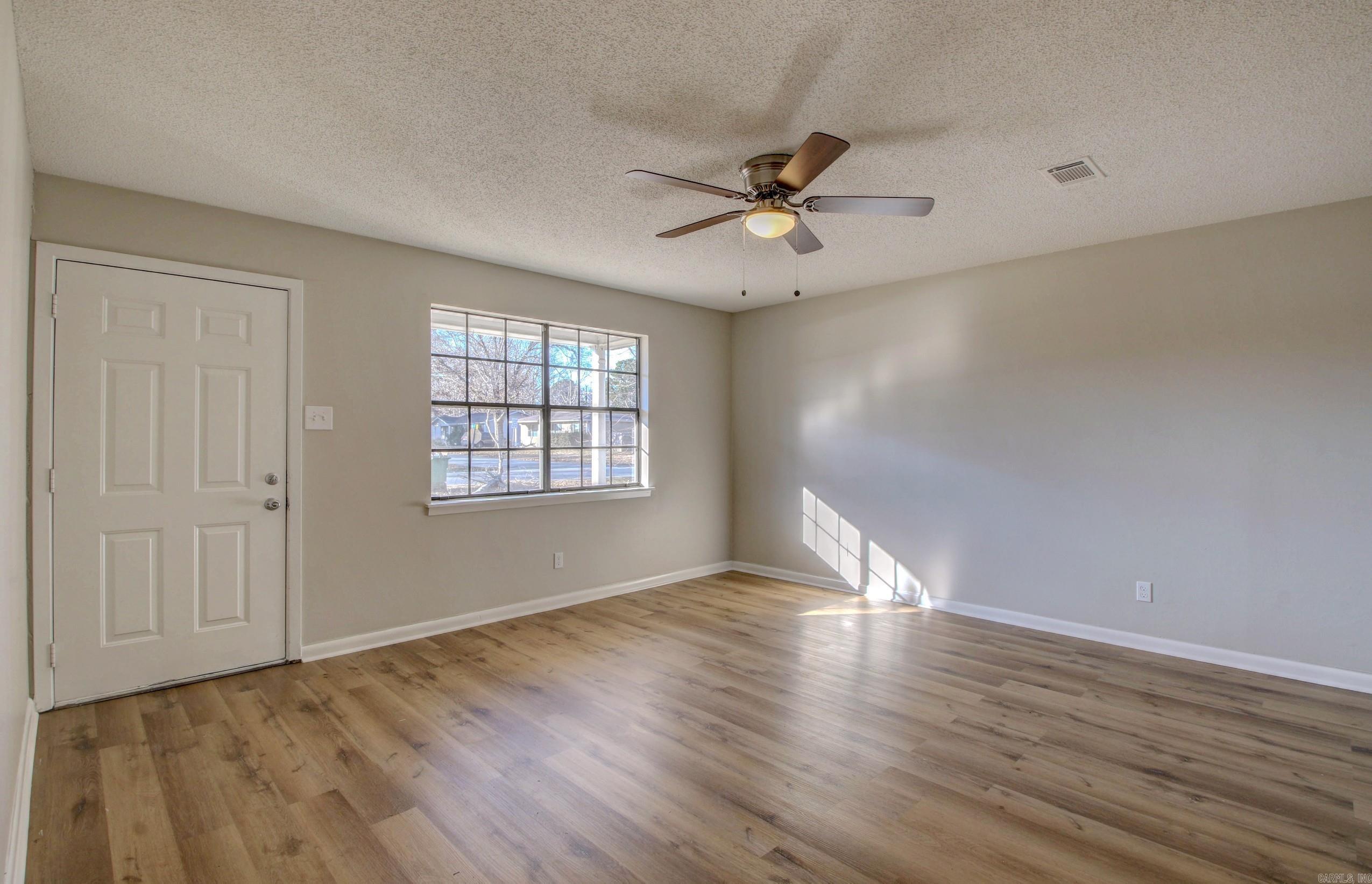 216 S JP Wright Loop  Jacksonville, AR