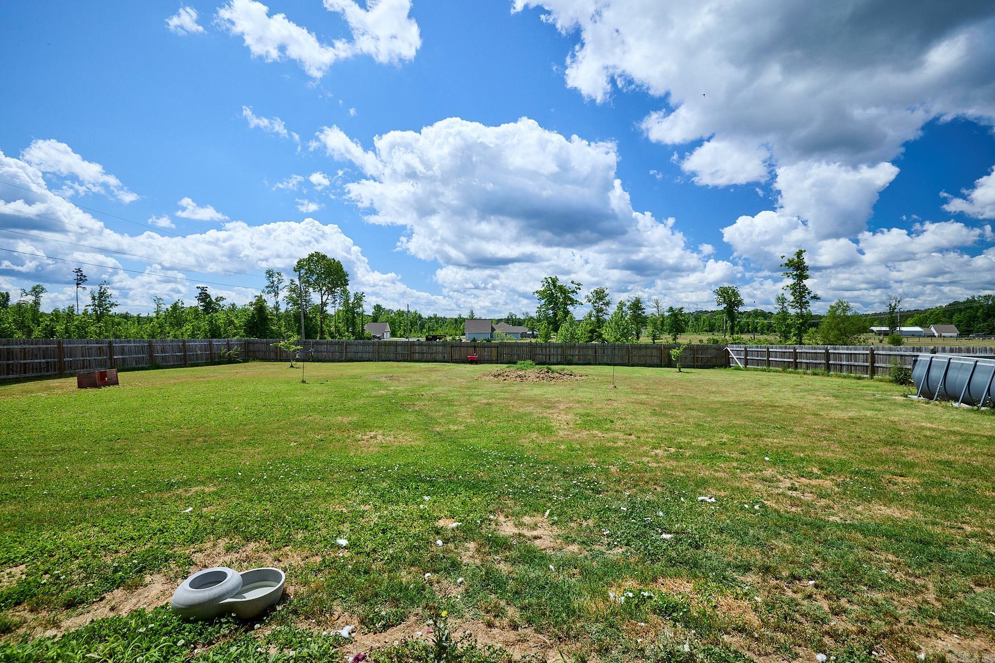 15983 E MILLER SARDIS RD  Bauxite, AR