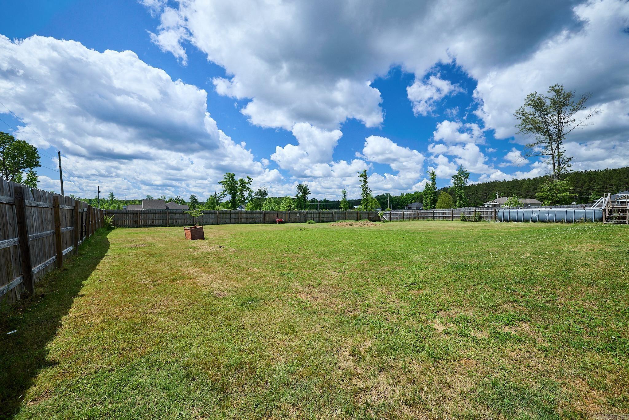 15983 E MILLER SARDIS RD  Bauxite, AR