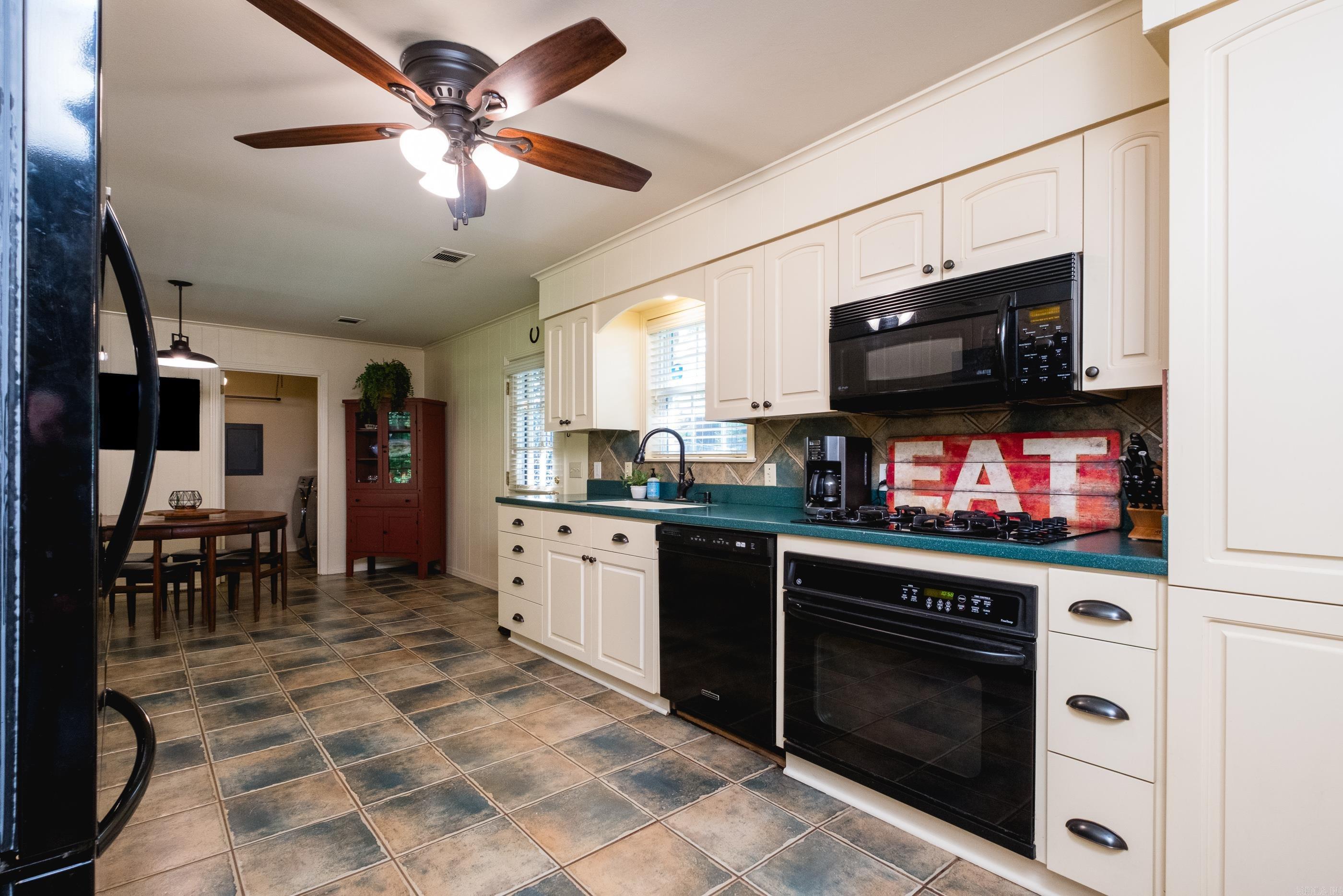 4  Biscayne  Little Rock, AR
