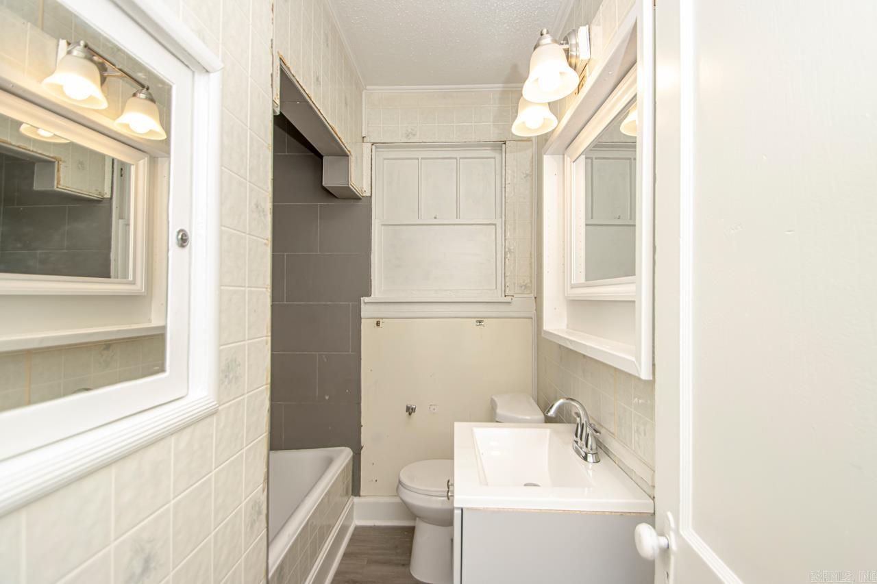 210  W 18th  North Little Rock, AR