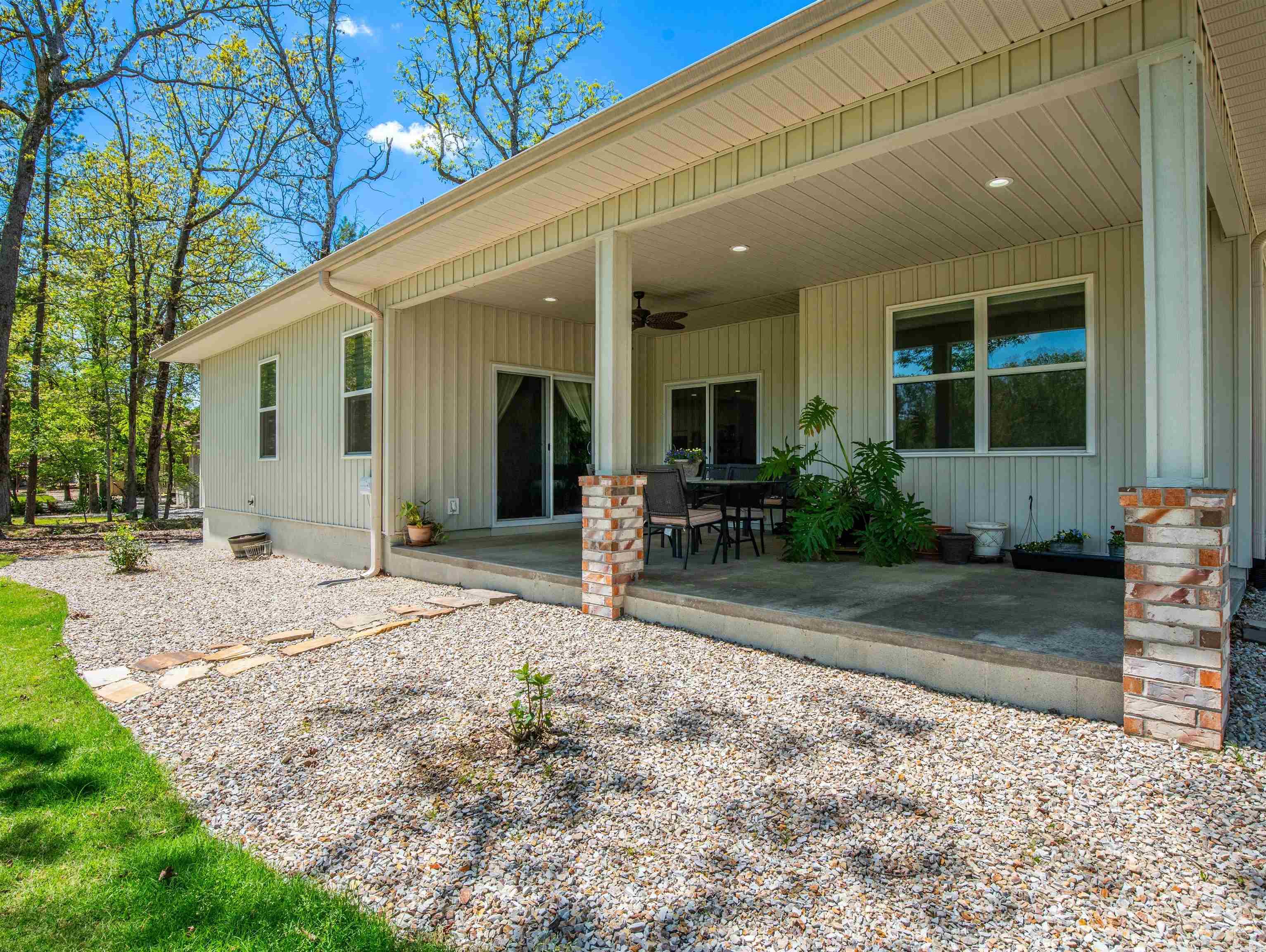 29  Gandesa  Hot Springs Village, AR