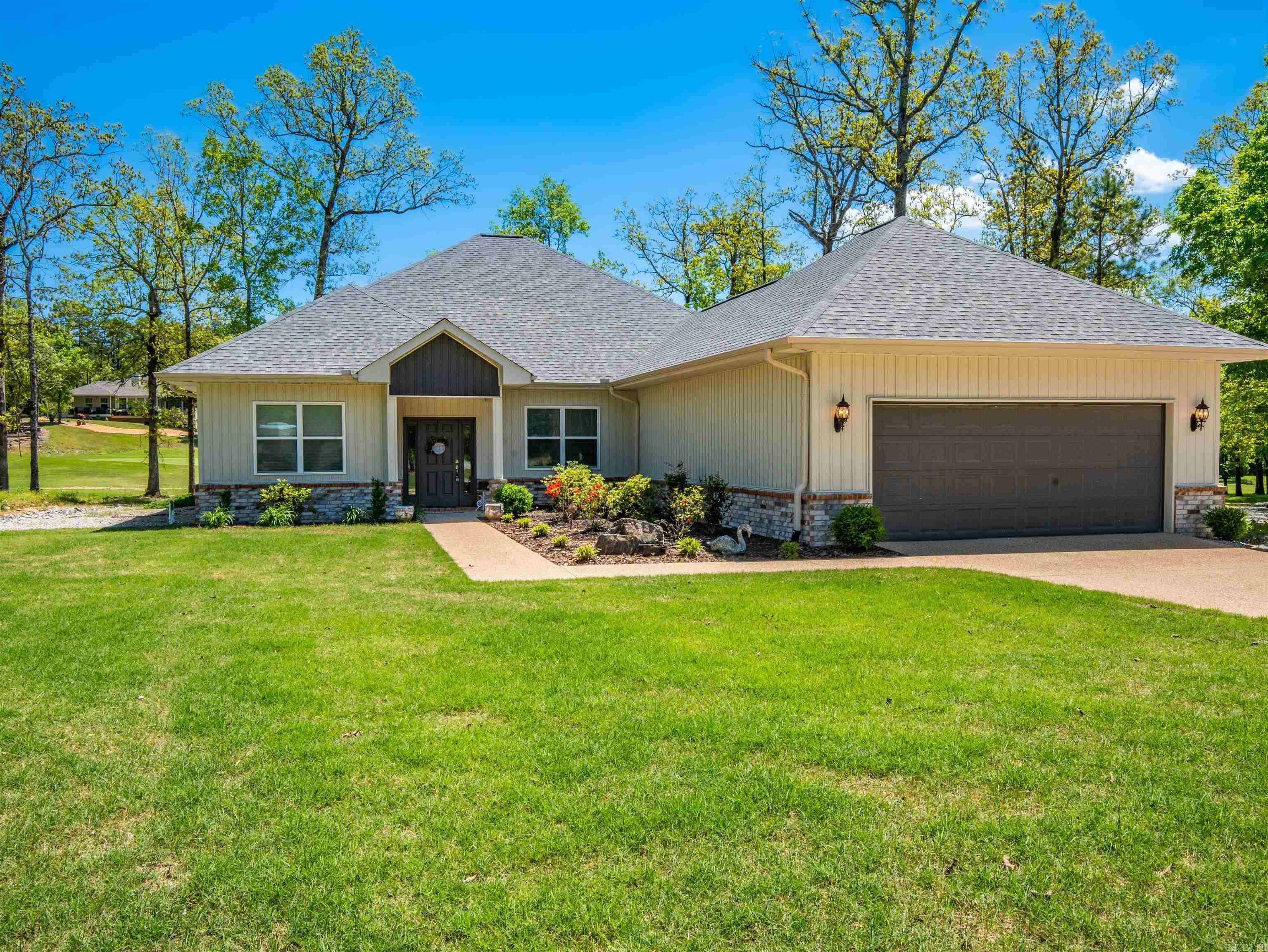 29  Gandesa  Hot Springs Village, AR