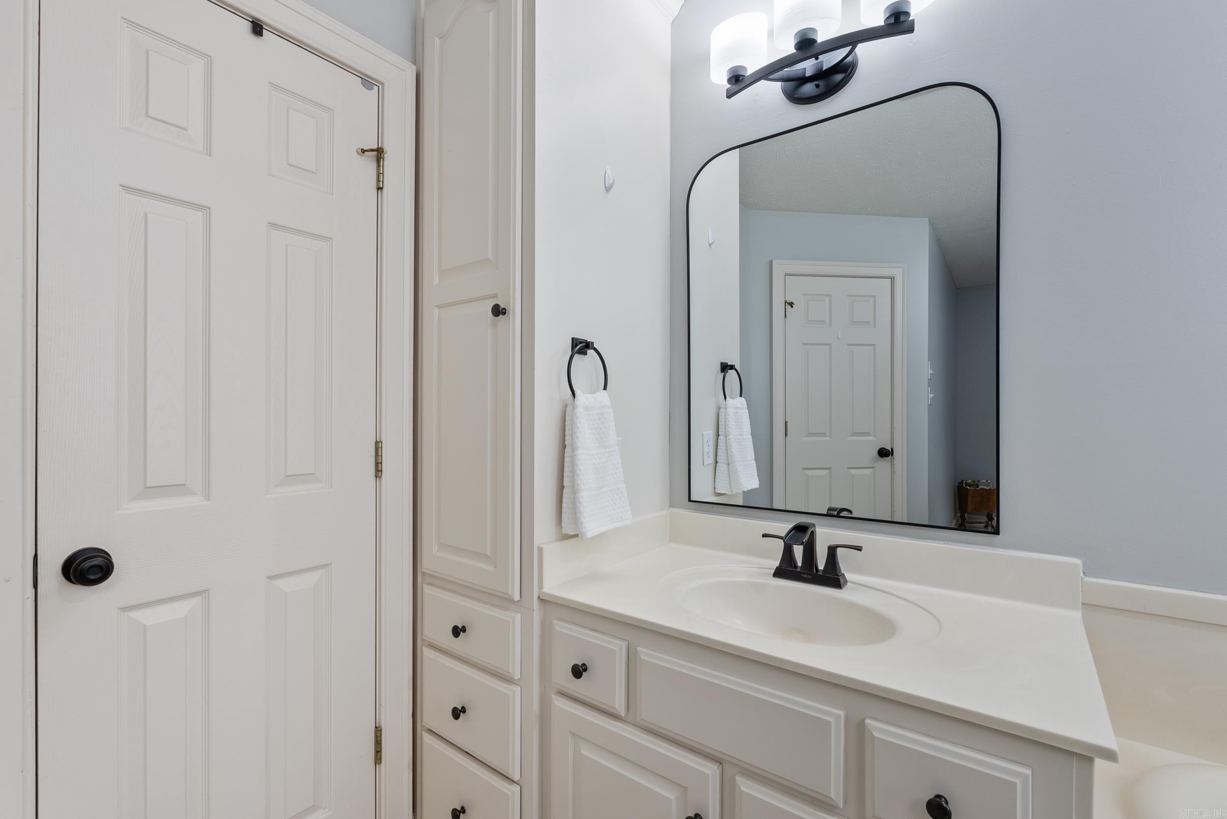 13  Sarah's  Vilonia, AR