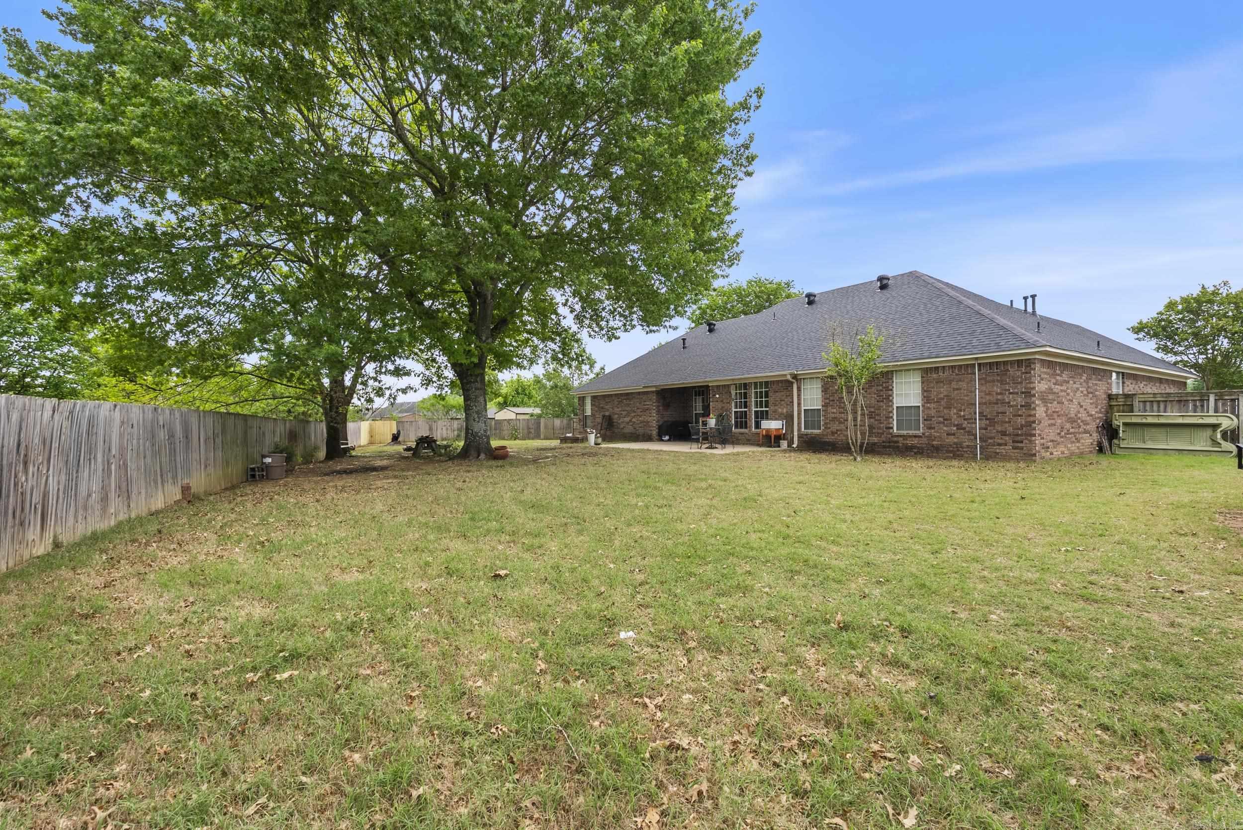 13  Sarah's  Vilonia, AR