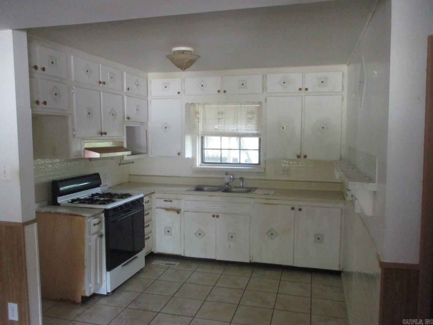 2095 N Heights  Batesville, AR