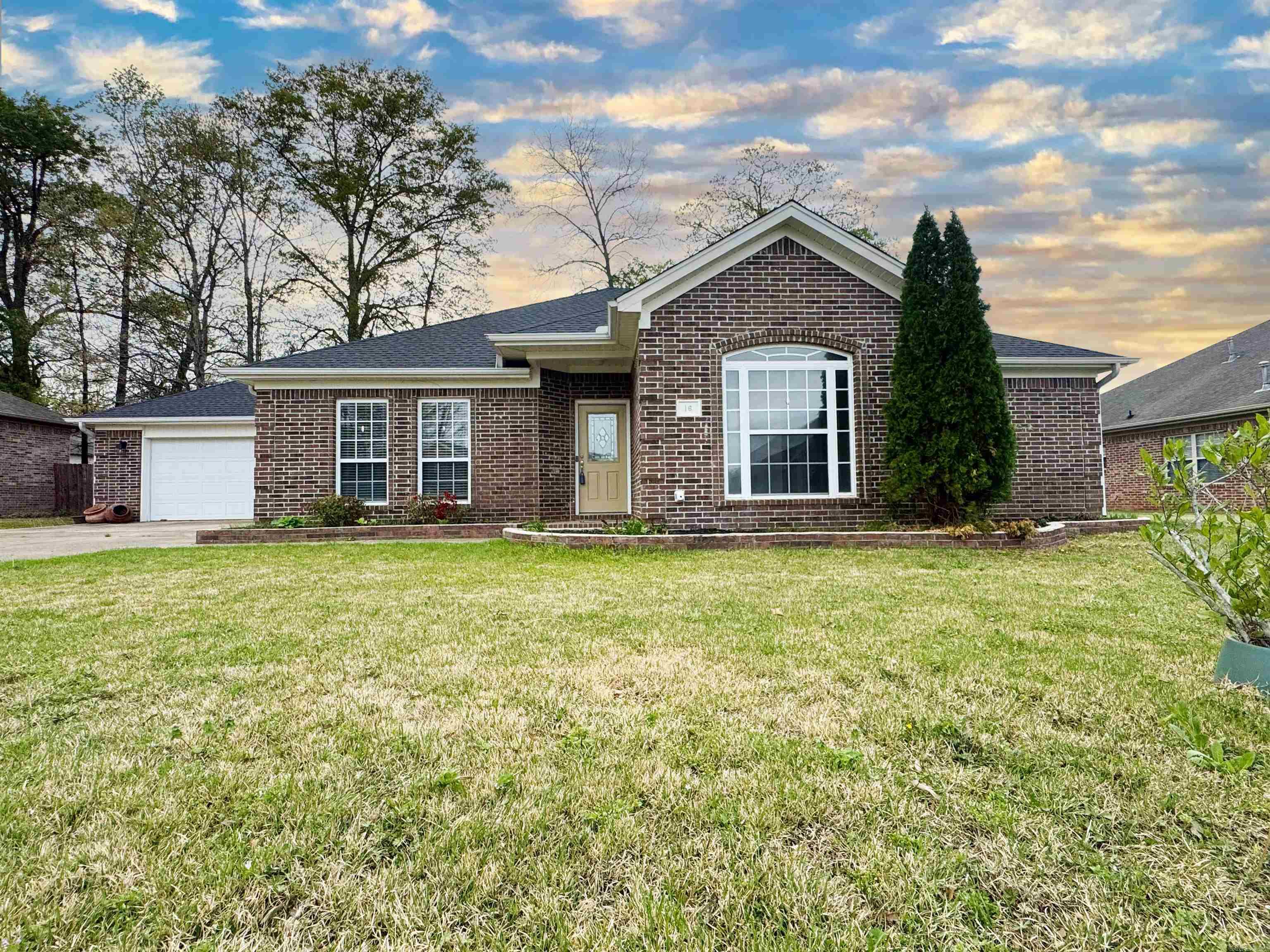 16 Pecan Lane