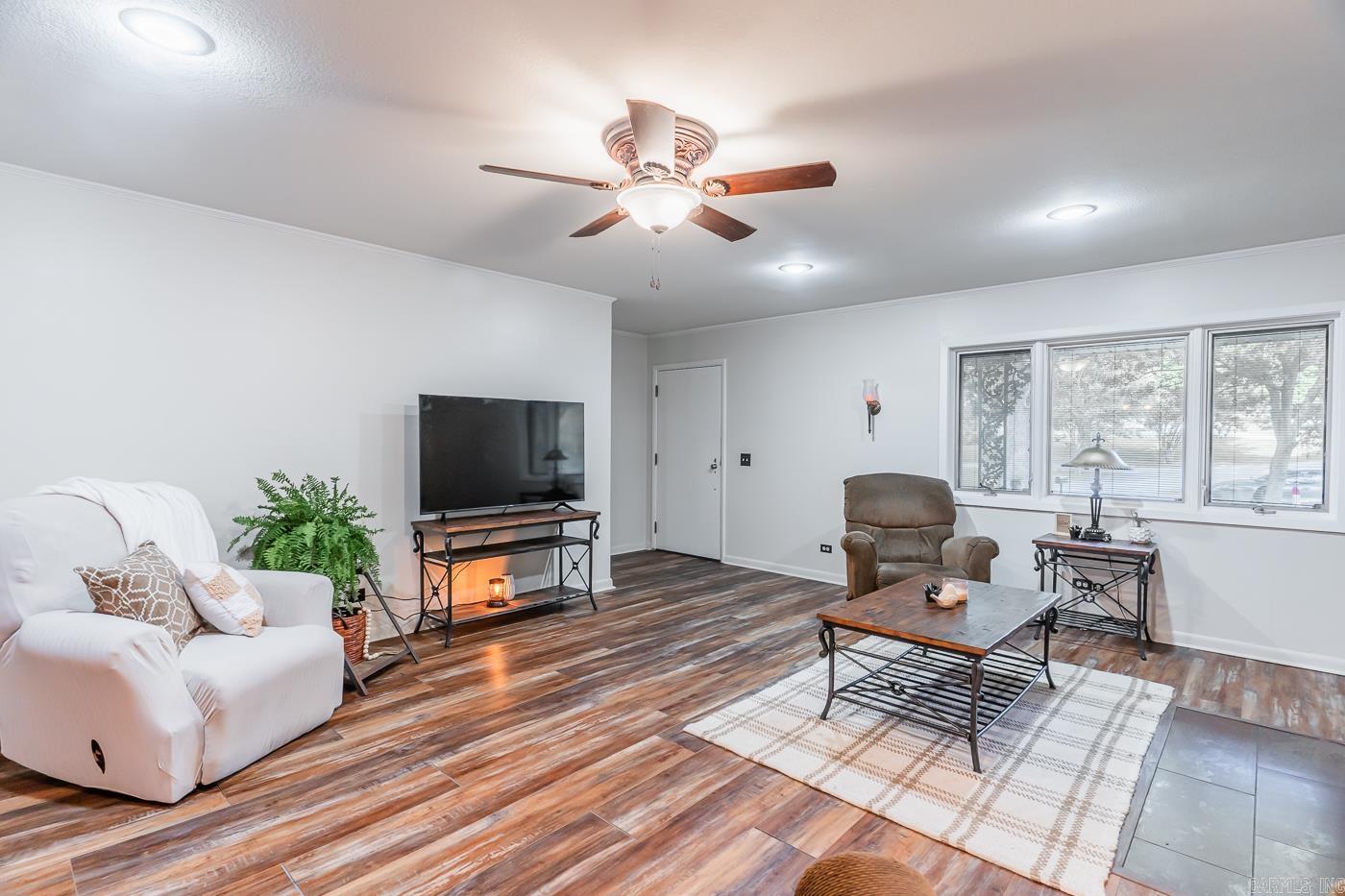 1706 Hillcrest Drive Paragould, AR 72450