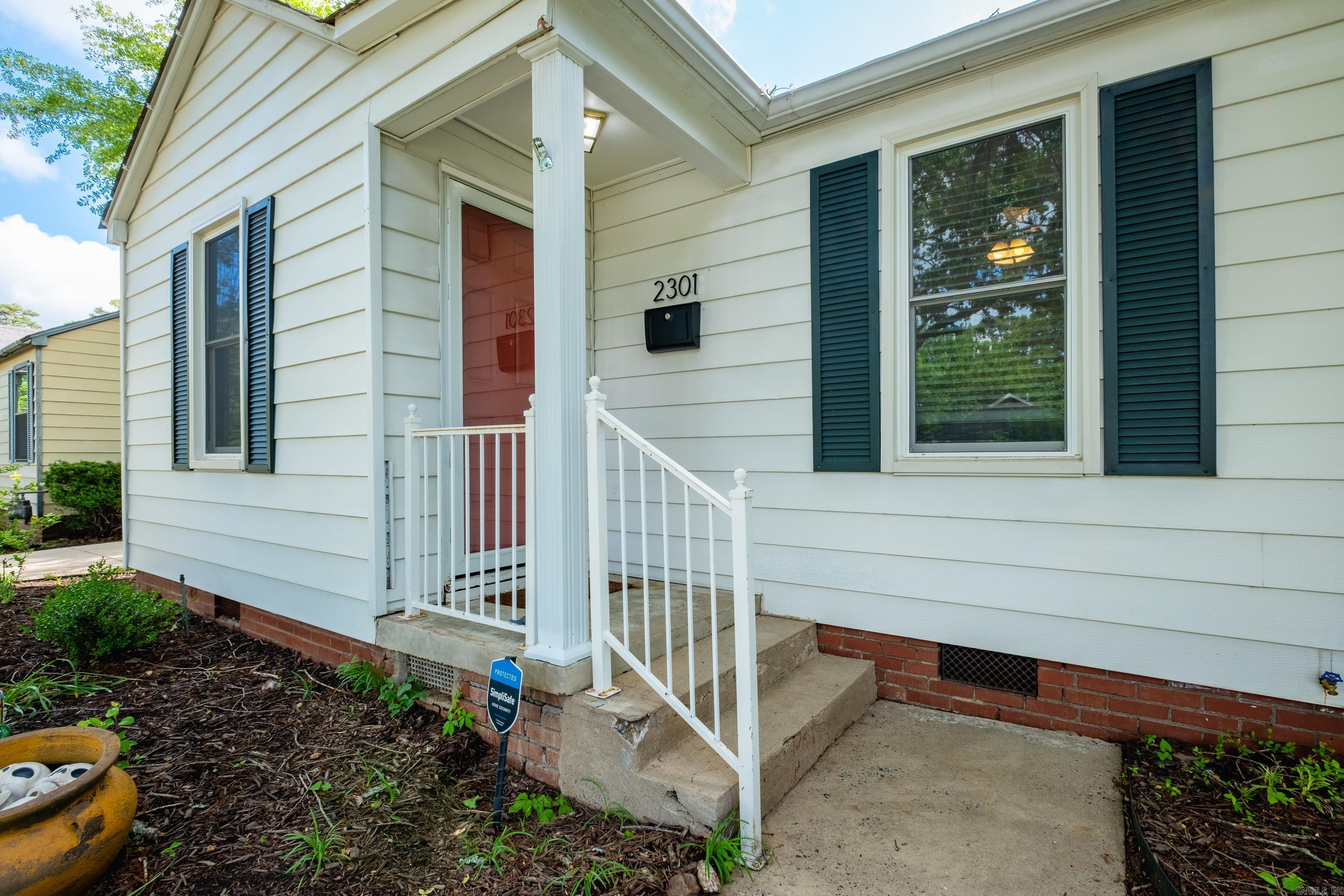 2301 N McKinley Street Little Rock, AR 72207