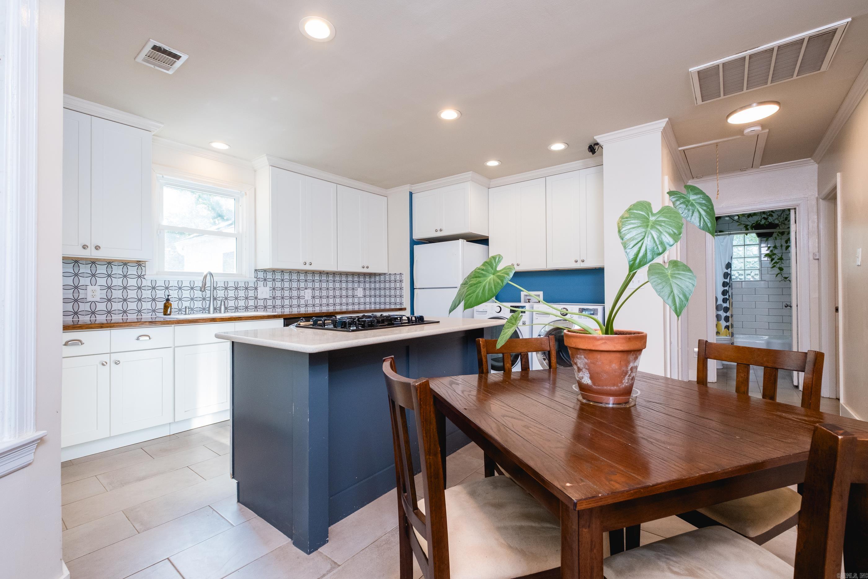 2301 N McKinley Street Little Rock, AR 72207
