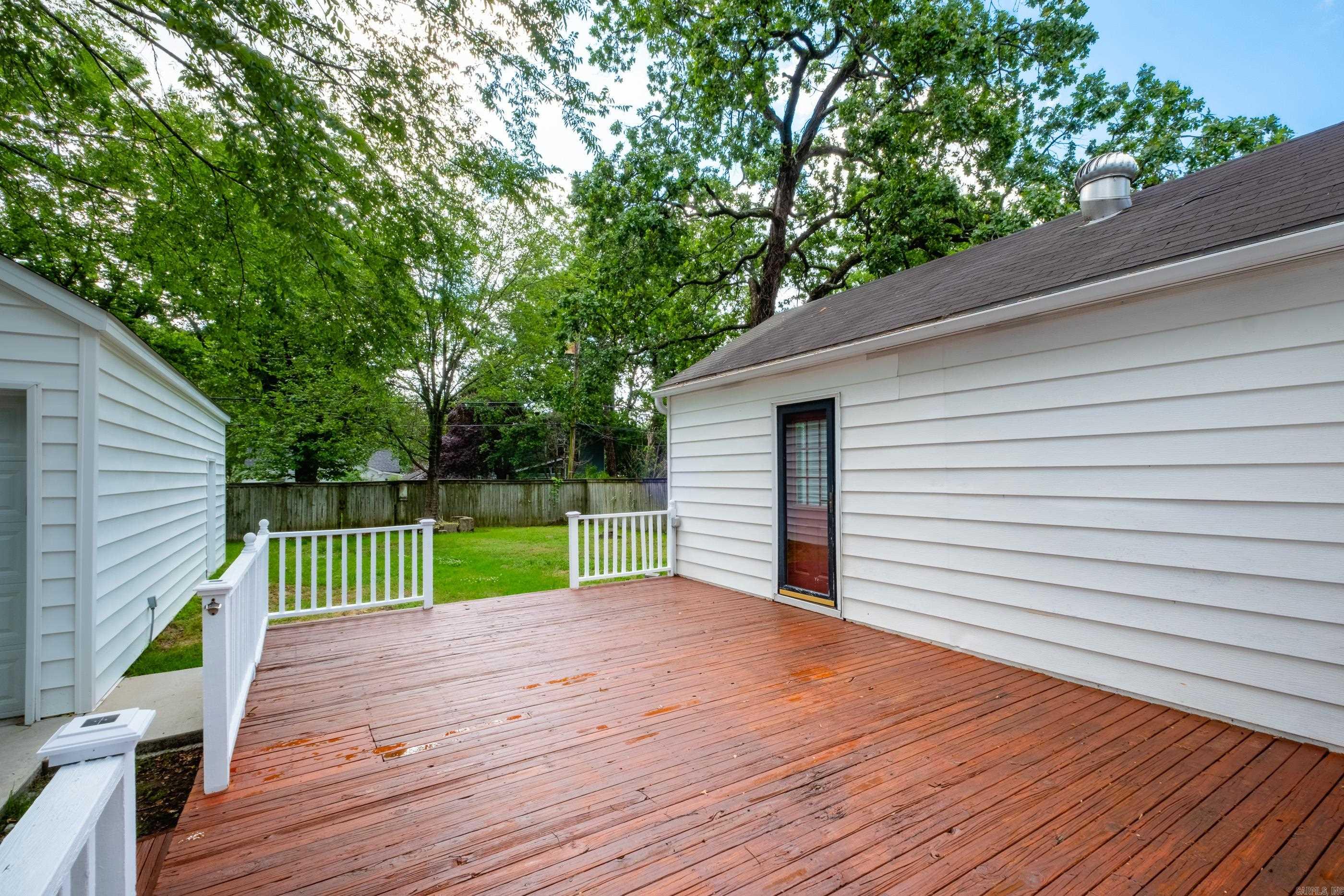 2301 N McKinley Street Little Rock, AR 72207