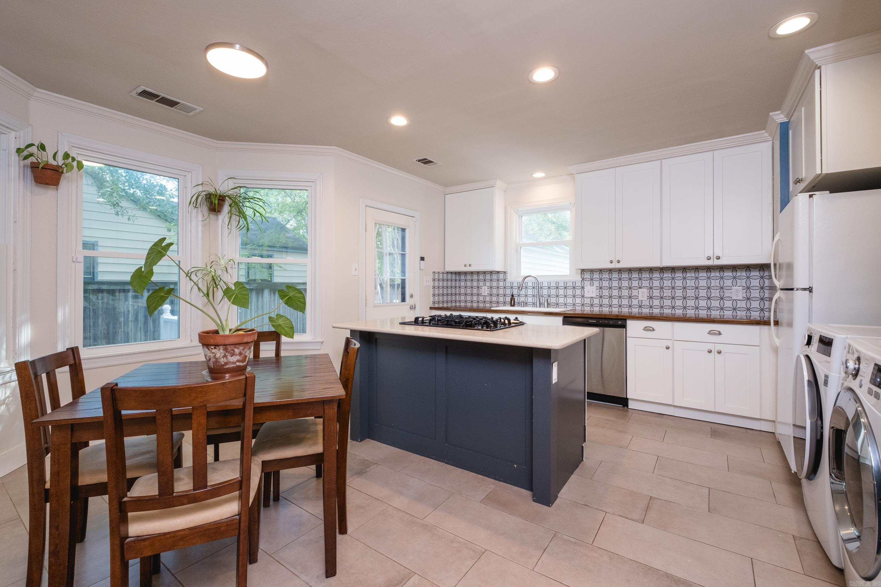 2301 N McKinley Street Little Rock, AR 72207