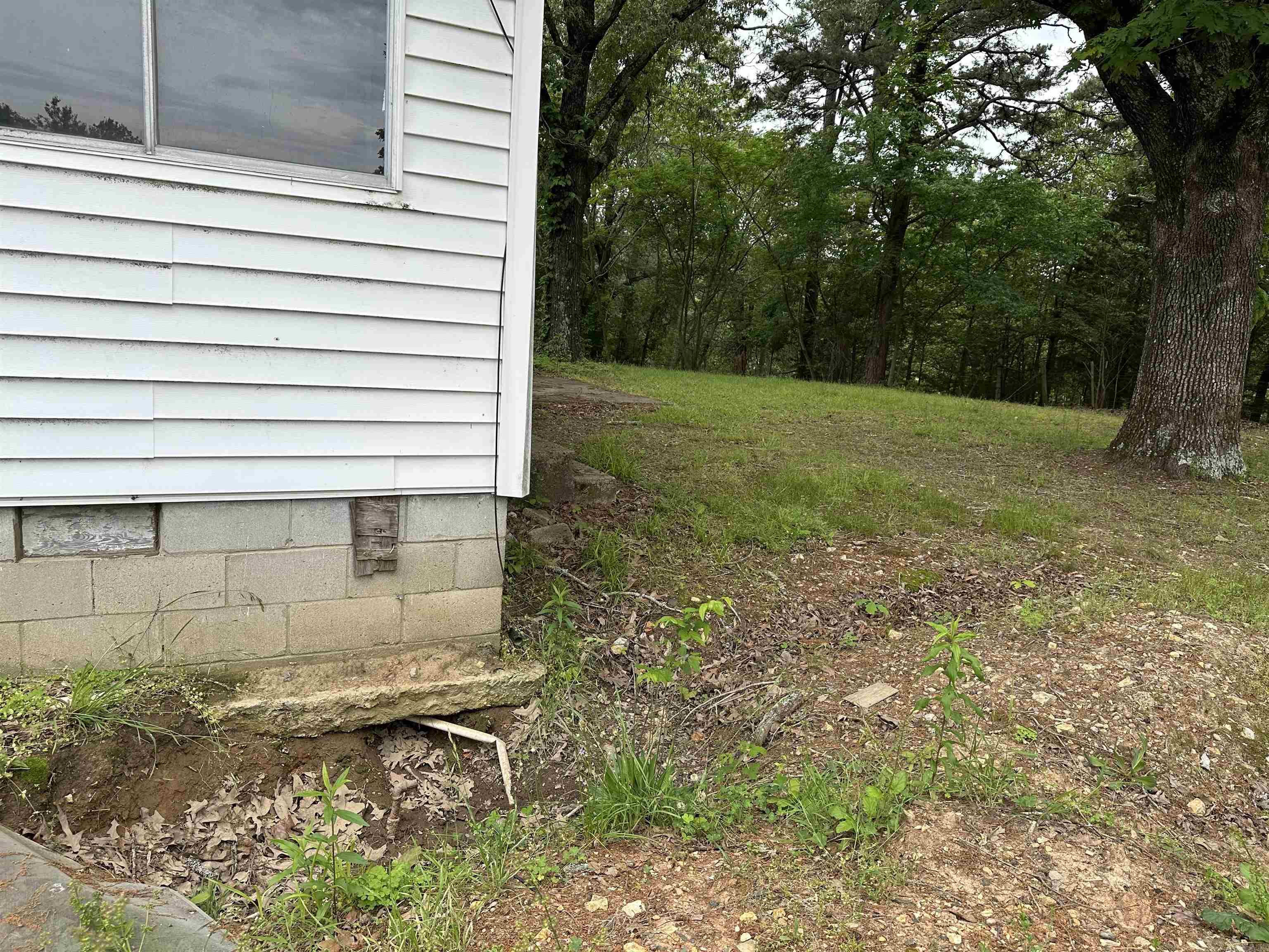3014  Polk rd 44  Mena, AR