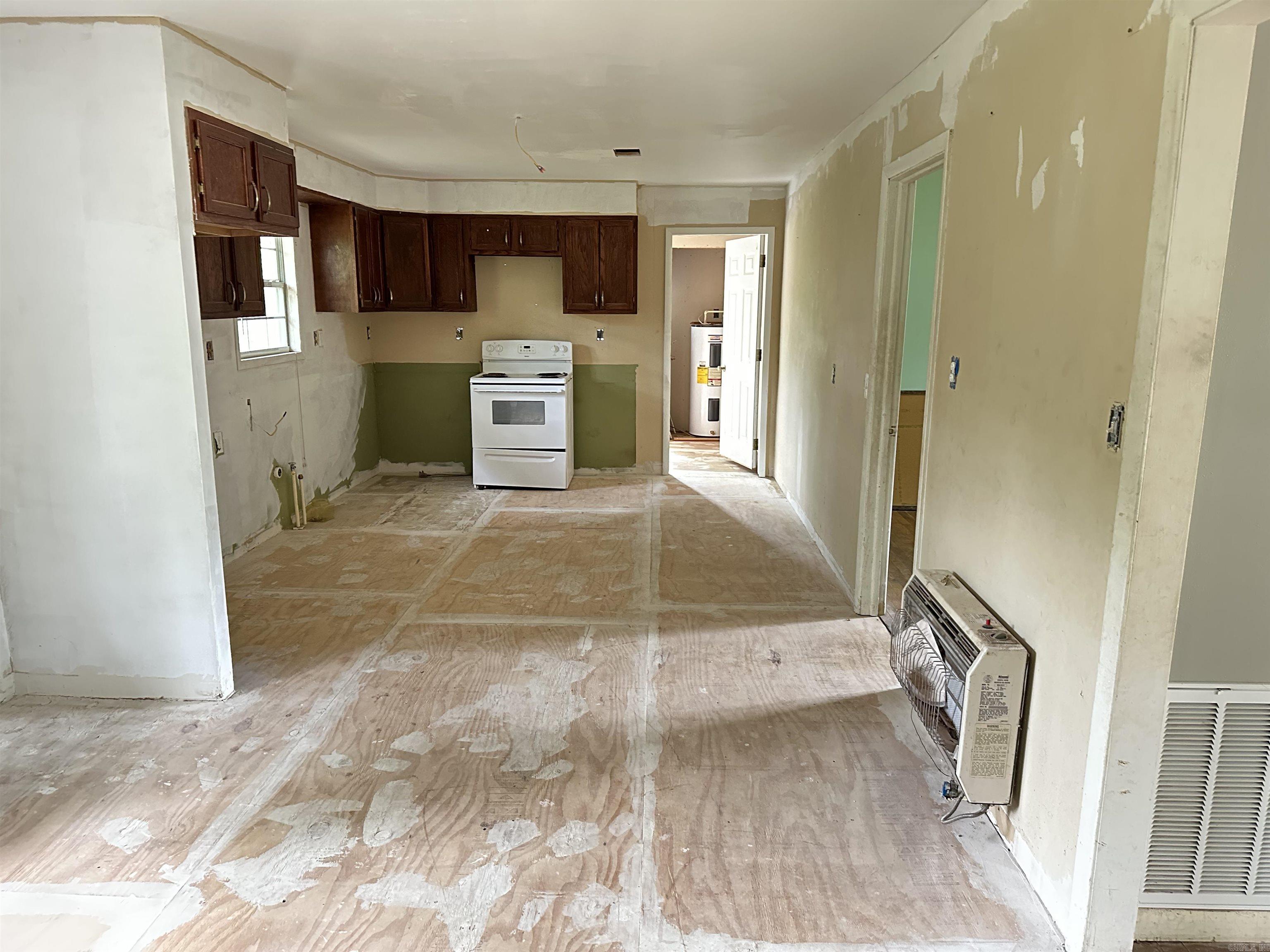 3014  Polk rd 44  Mena, AR