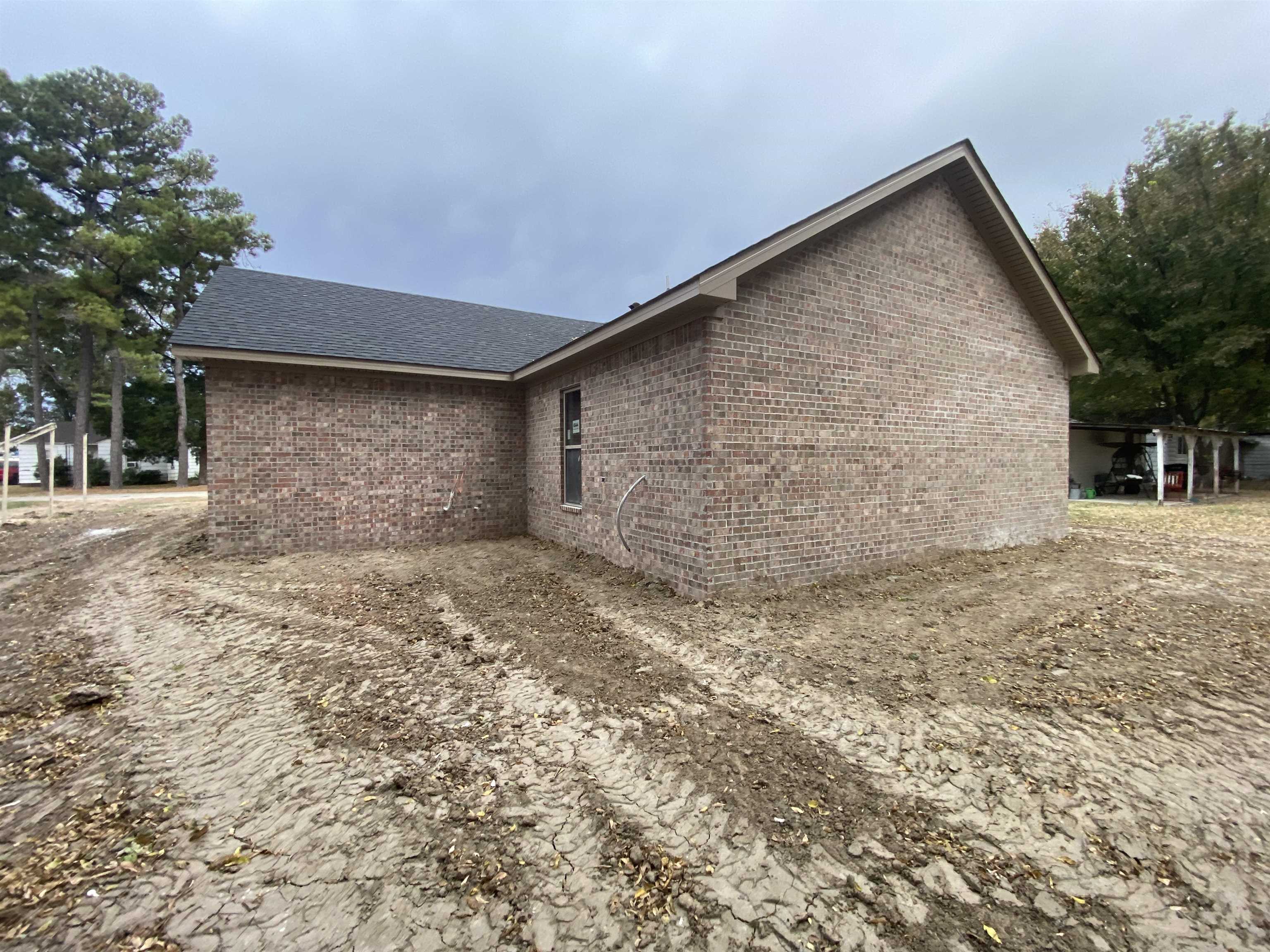 304  Smith  Trumann, AR