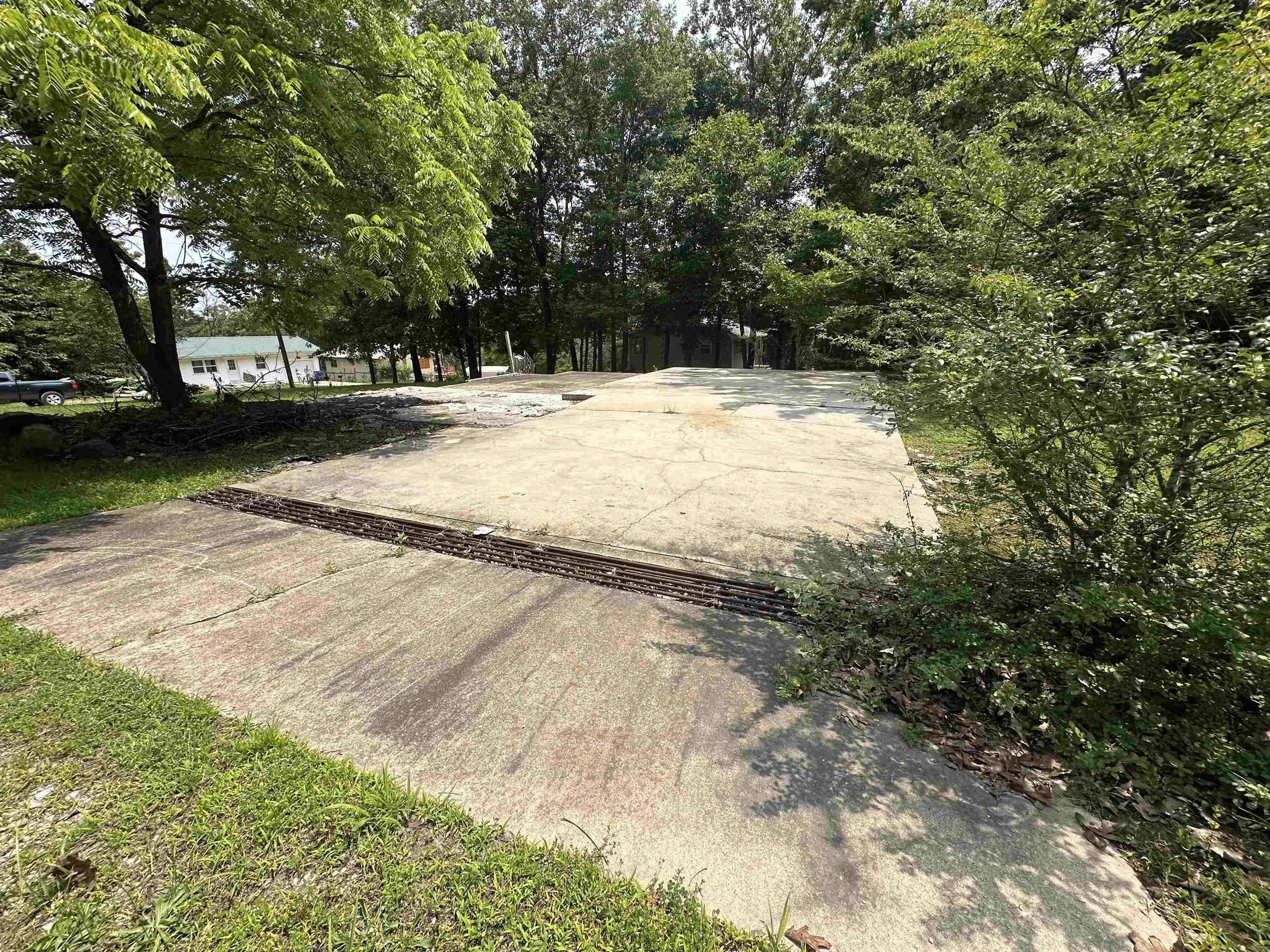 320 Hazelwood Drive  Diamond City, AR