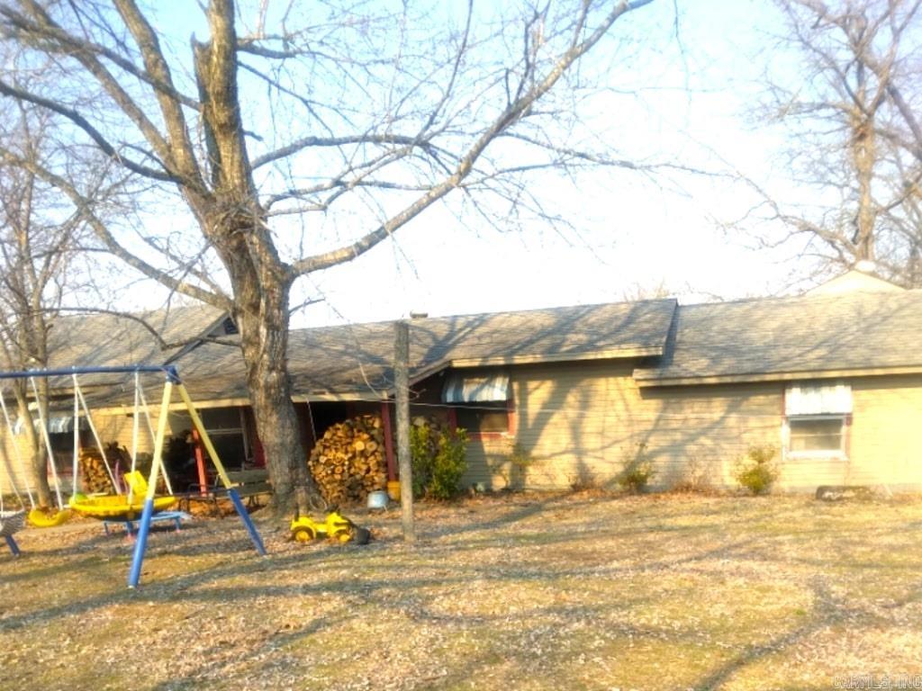 870  Sandstone  Clinton, AR