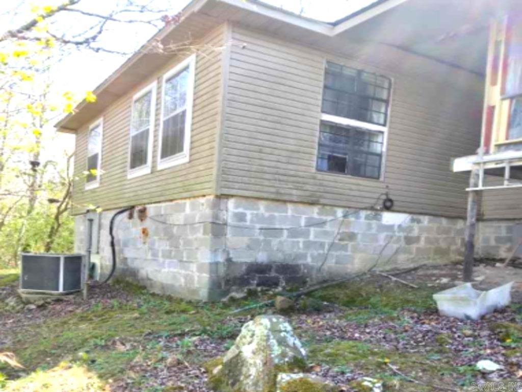 870  Sandstone  Clinton, AR