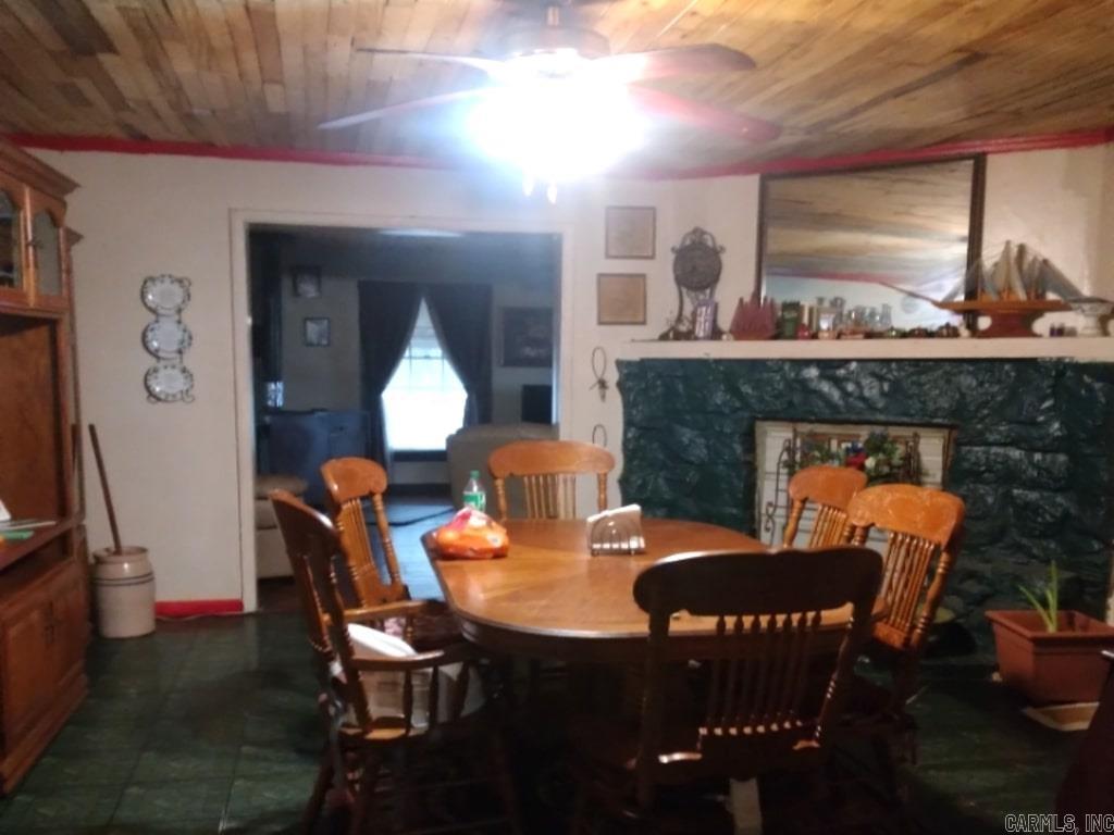 870  Sandstone  Clinton, AR
