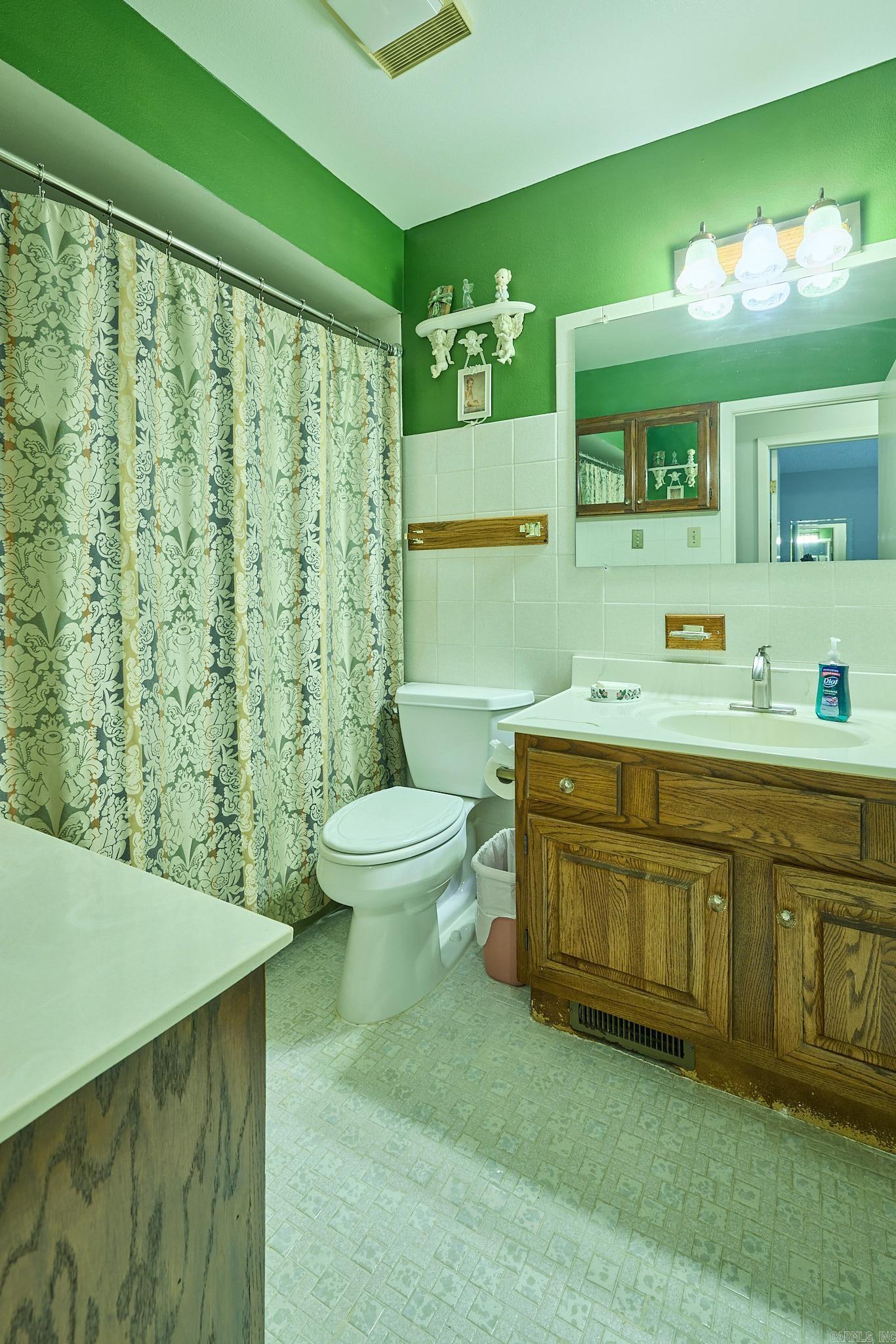 319  Shawnee  Hot Springs, AR