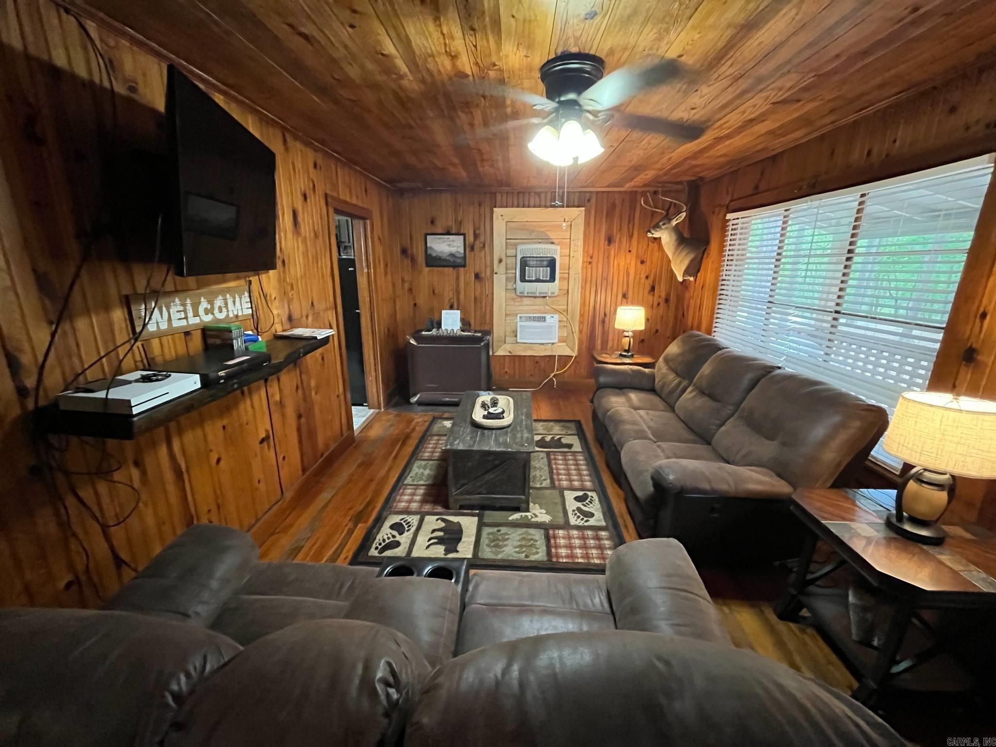 892  Hwy 375 E  Mena, AR