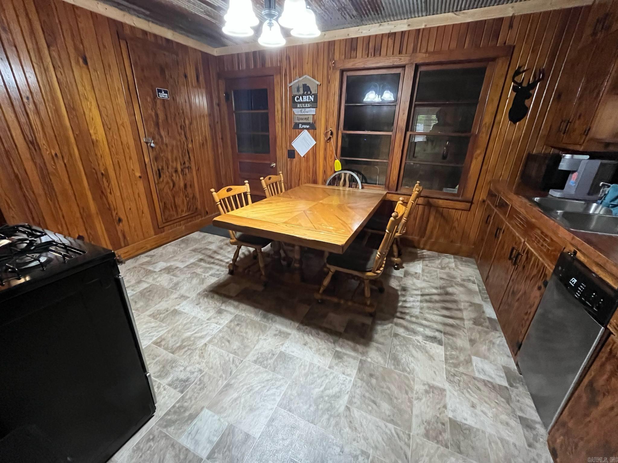 892  Hwy 375 E  Mena, AR