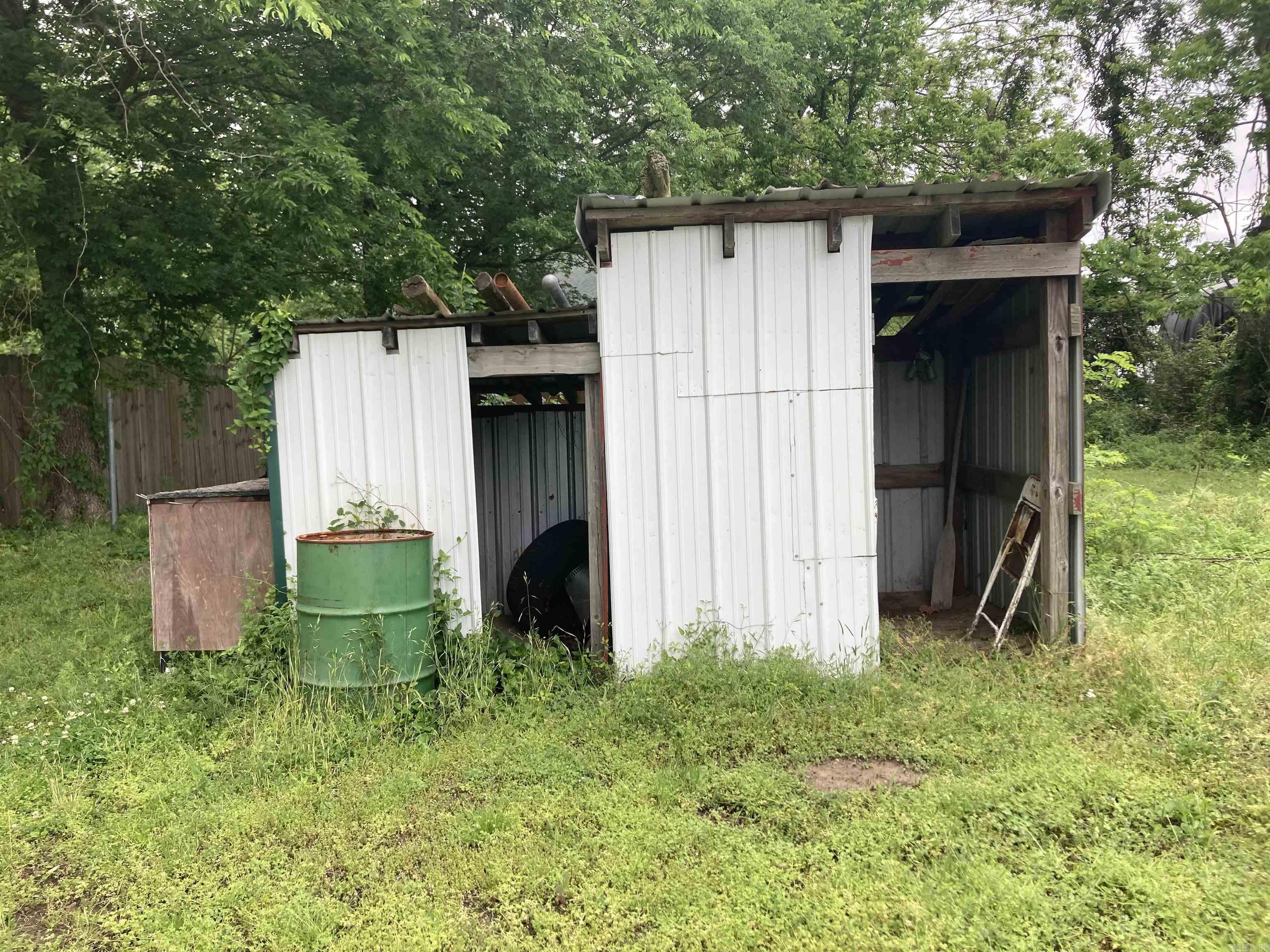 207  11th  Mena, AR