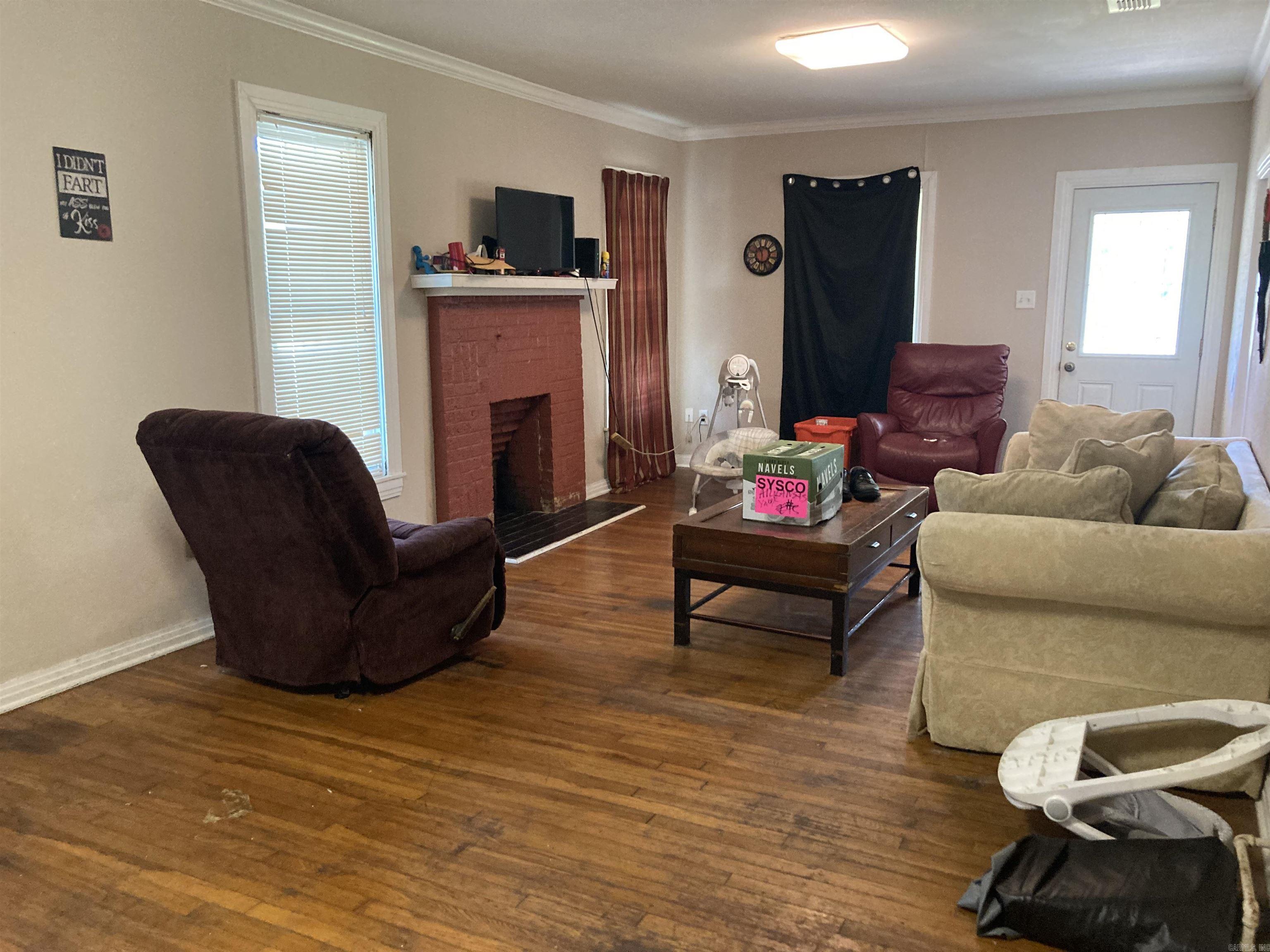 207  11th  Mena, AR