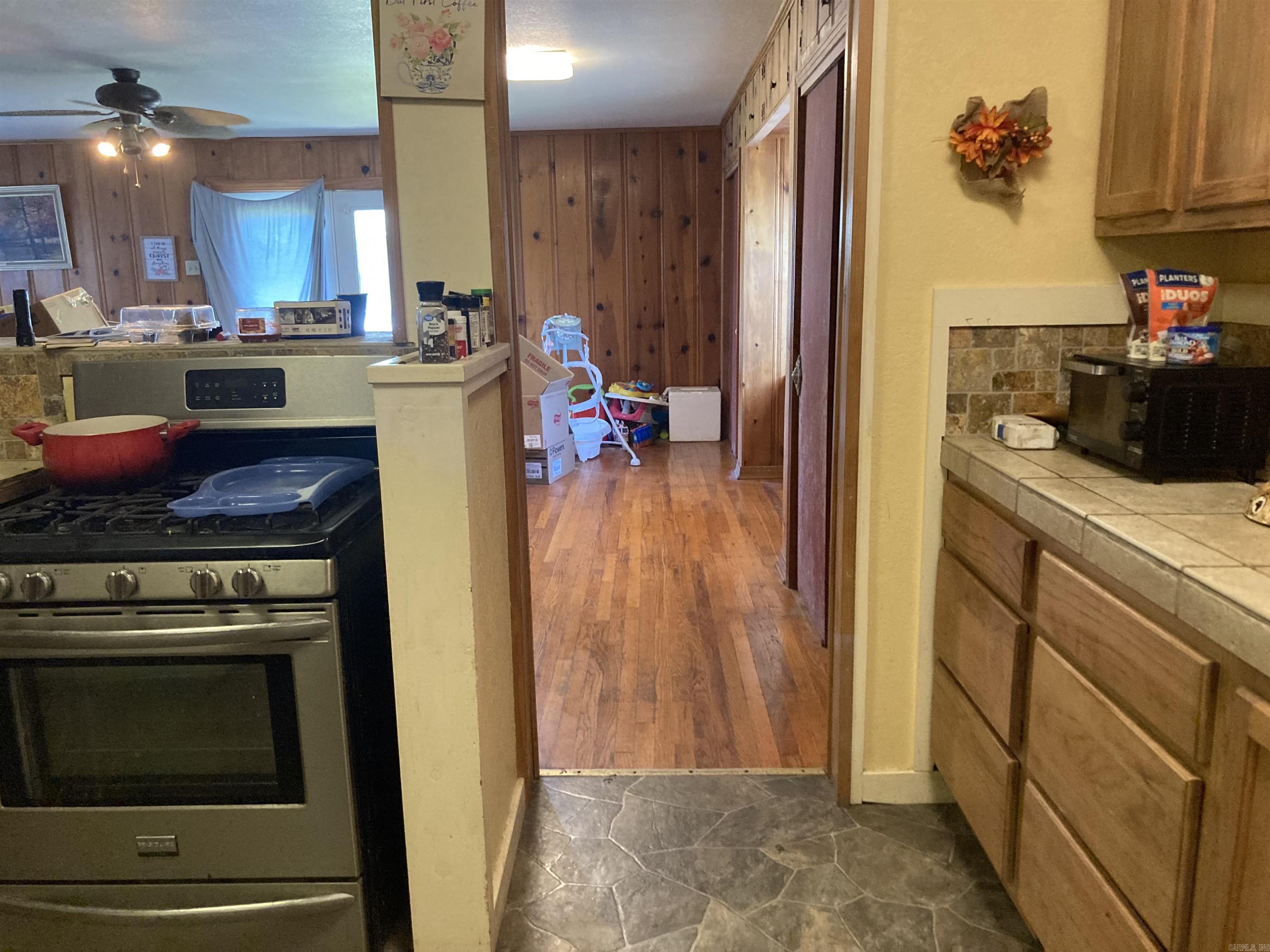 207  11th  Mena, AR