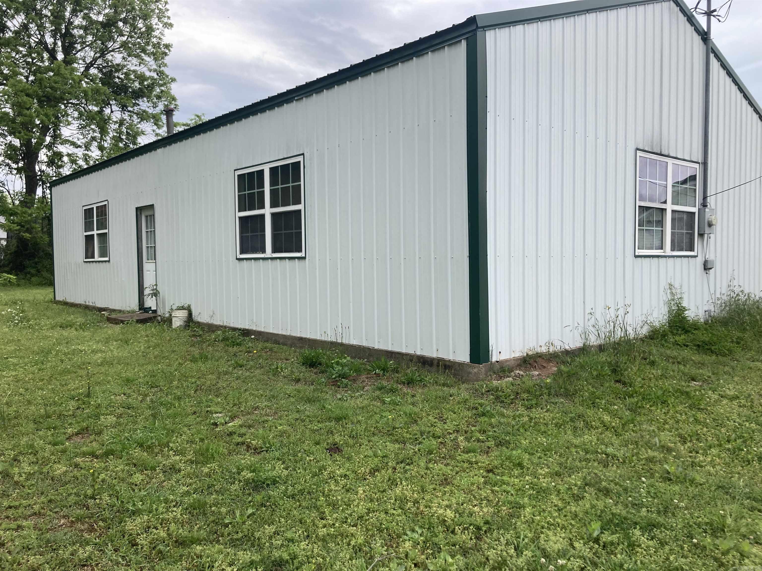 207  11th  Mena, AR