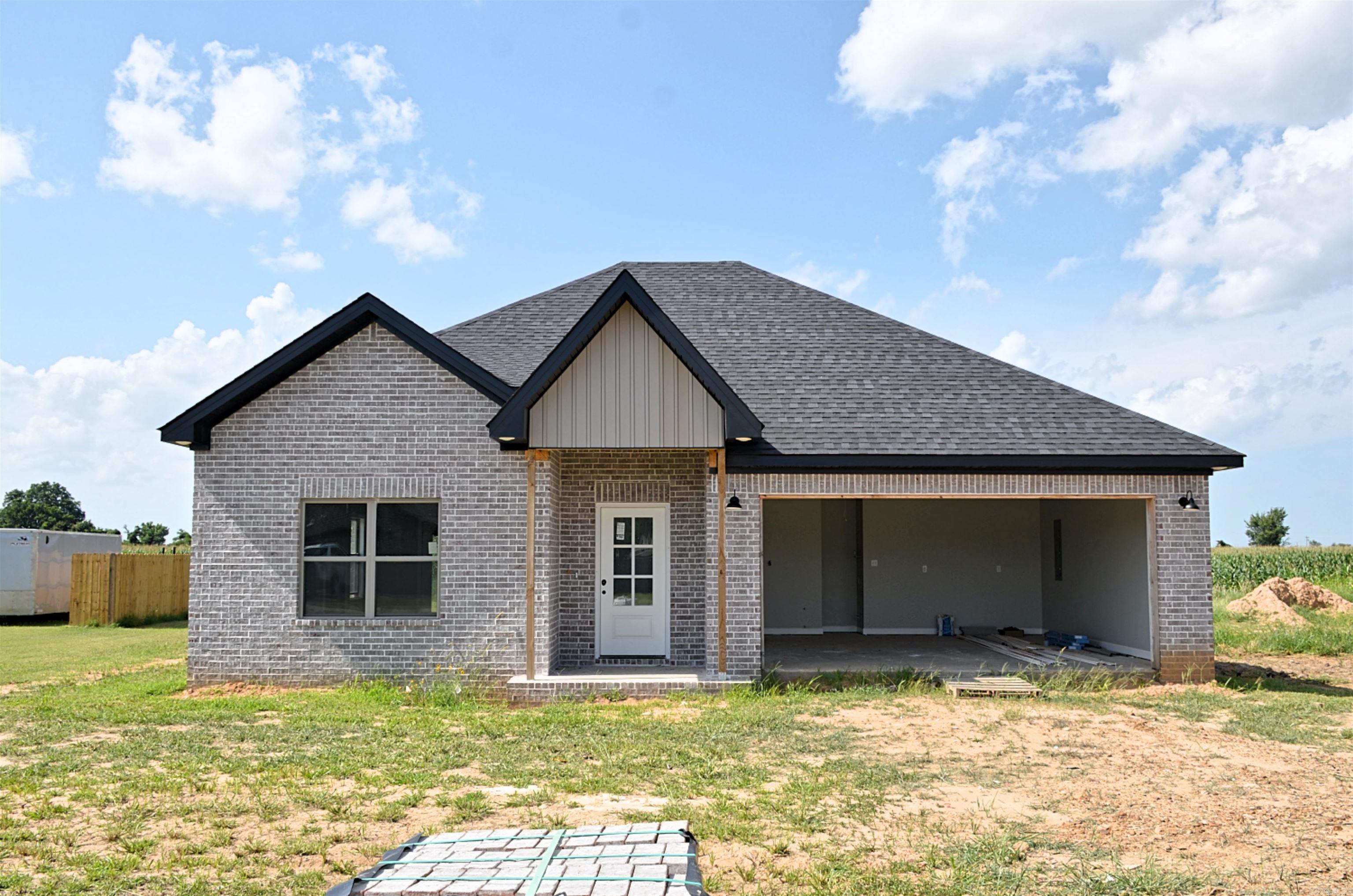 224 Quincy Cir