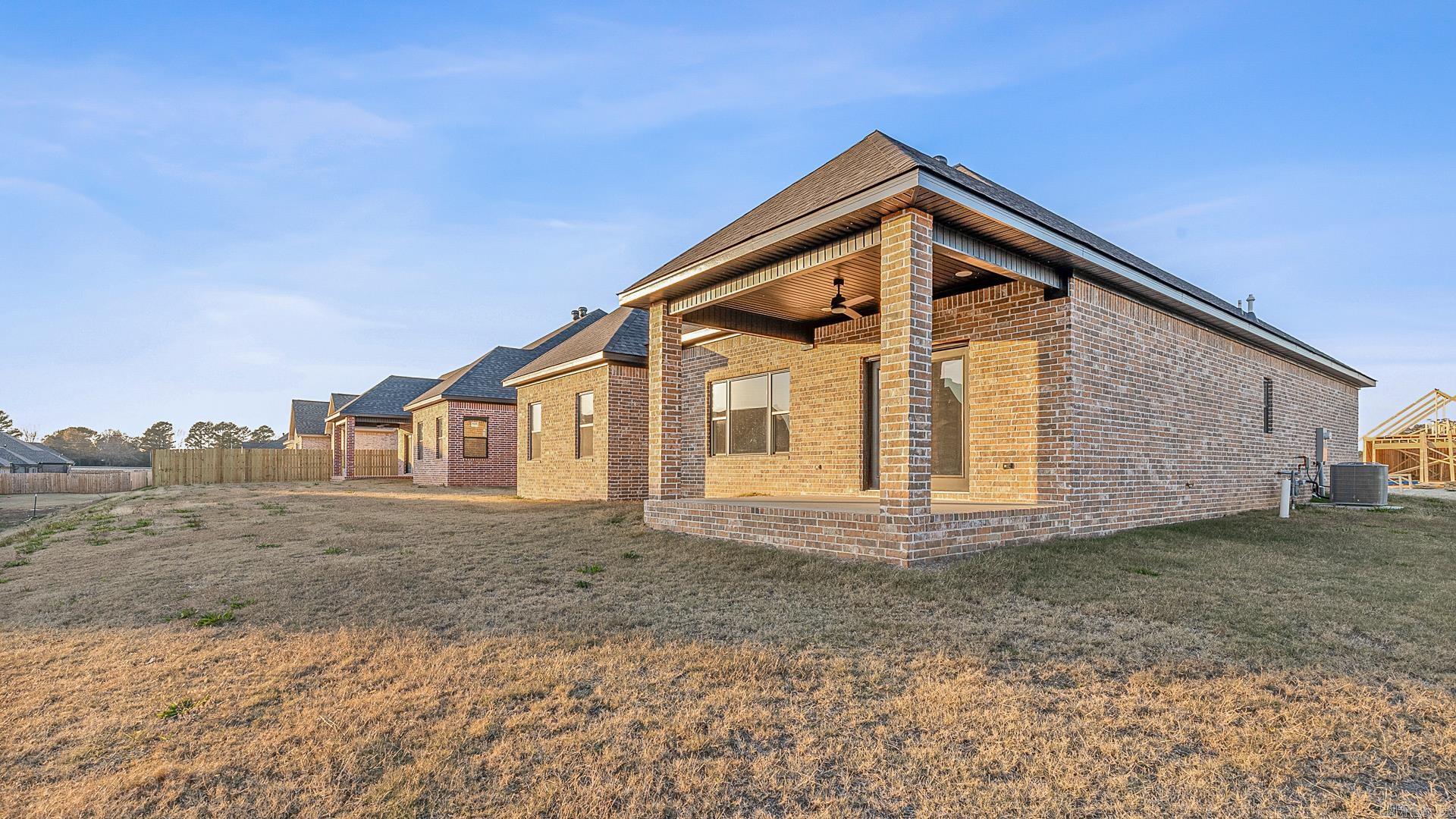 128 Hidden Creek Dr Brookland, AR 72417