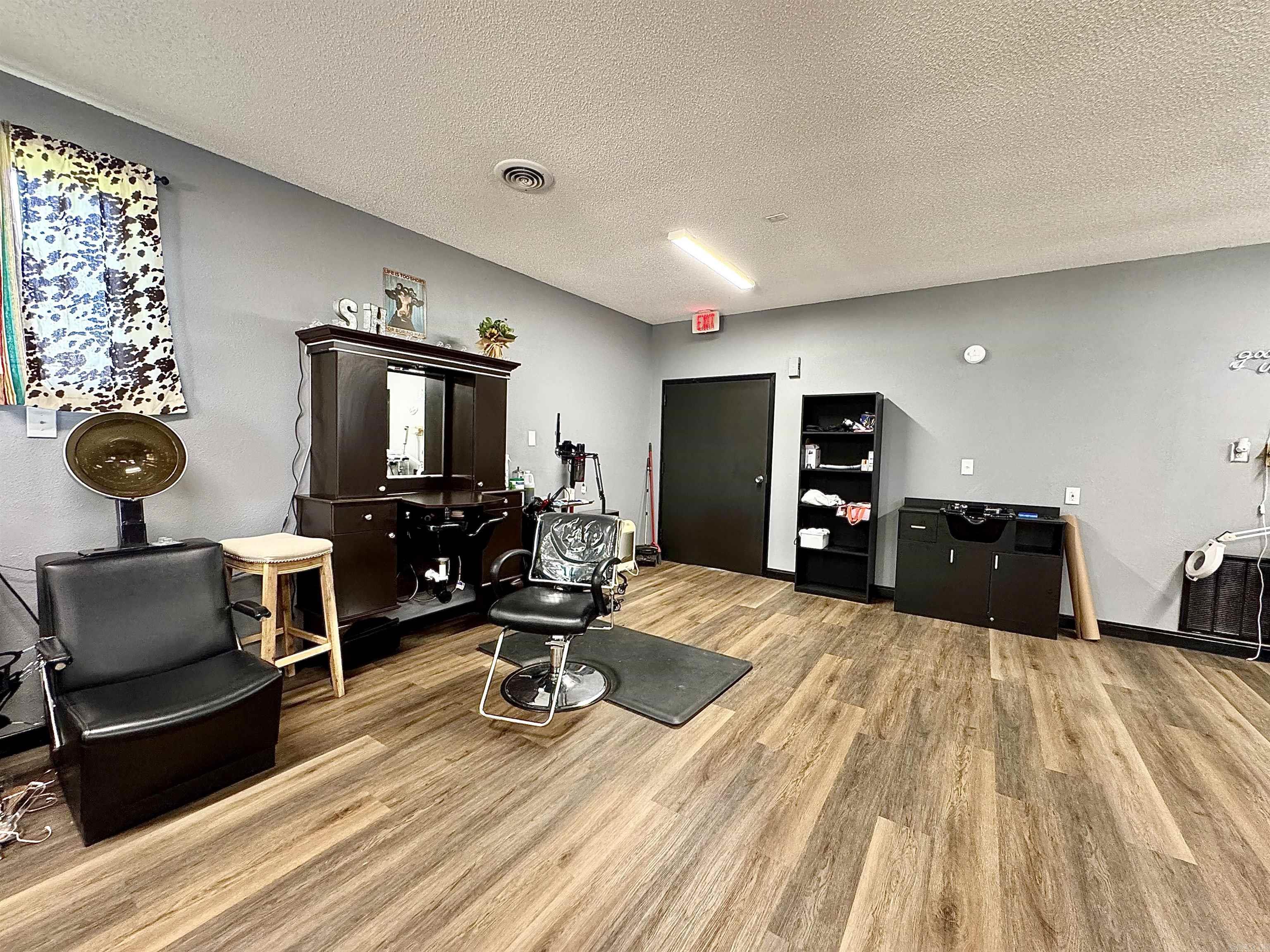 7767 S Highway 65  Valley Springs, AR