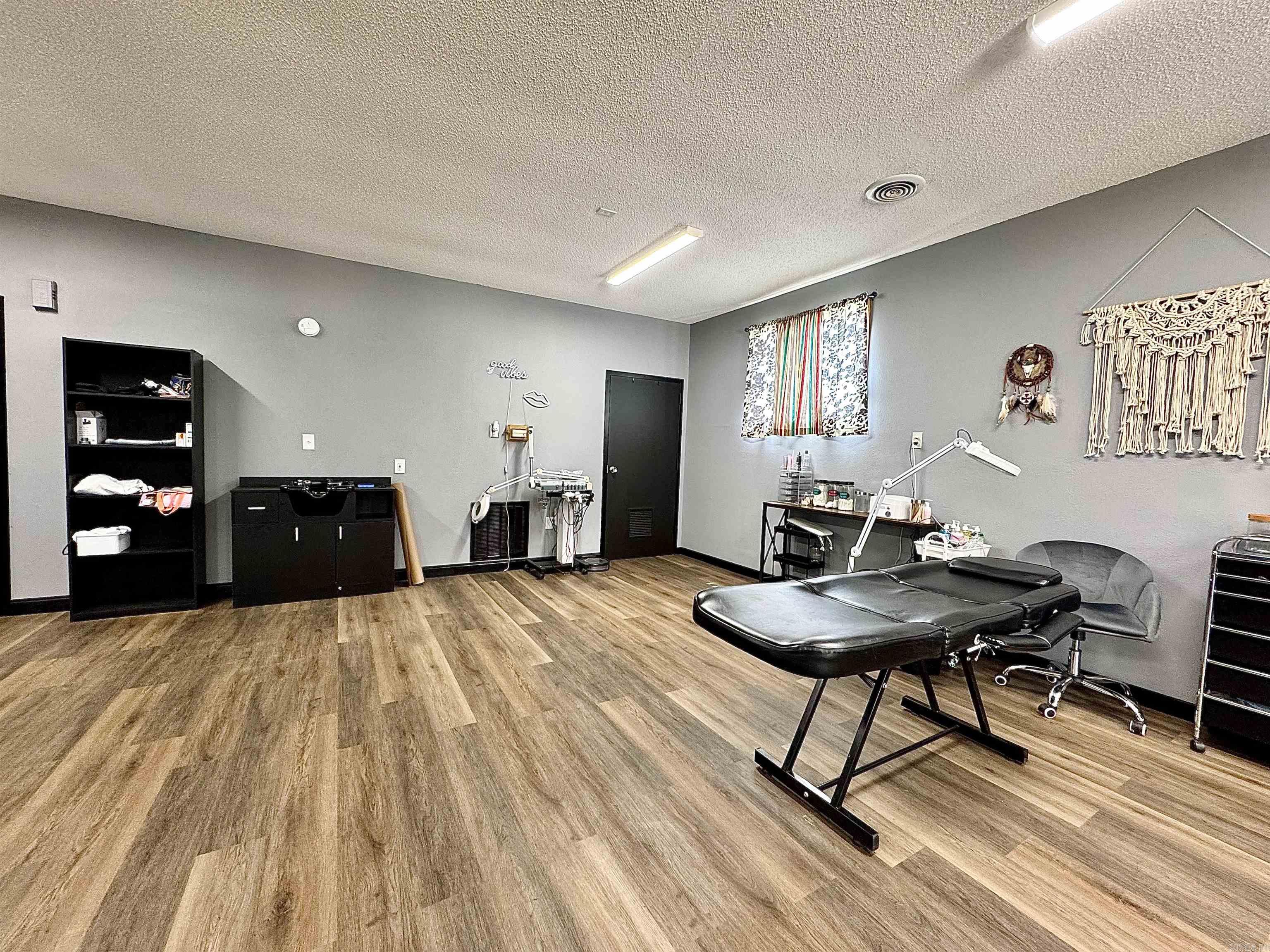 7767 S Highway 65  Valley Springs, AR