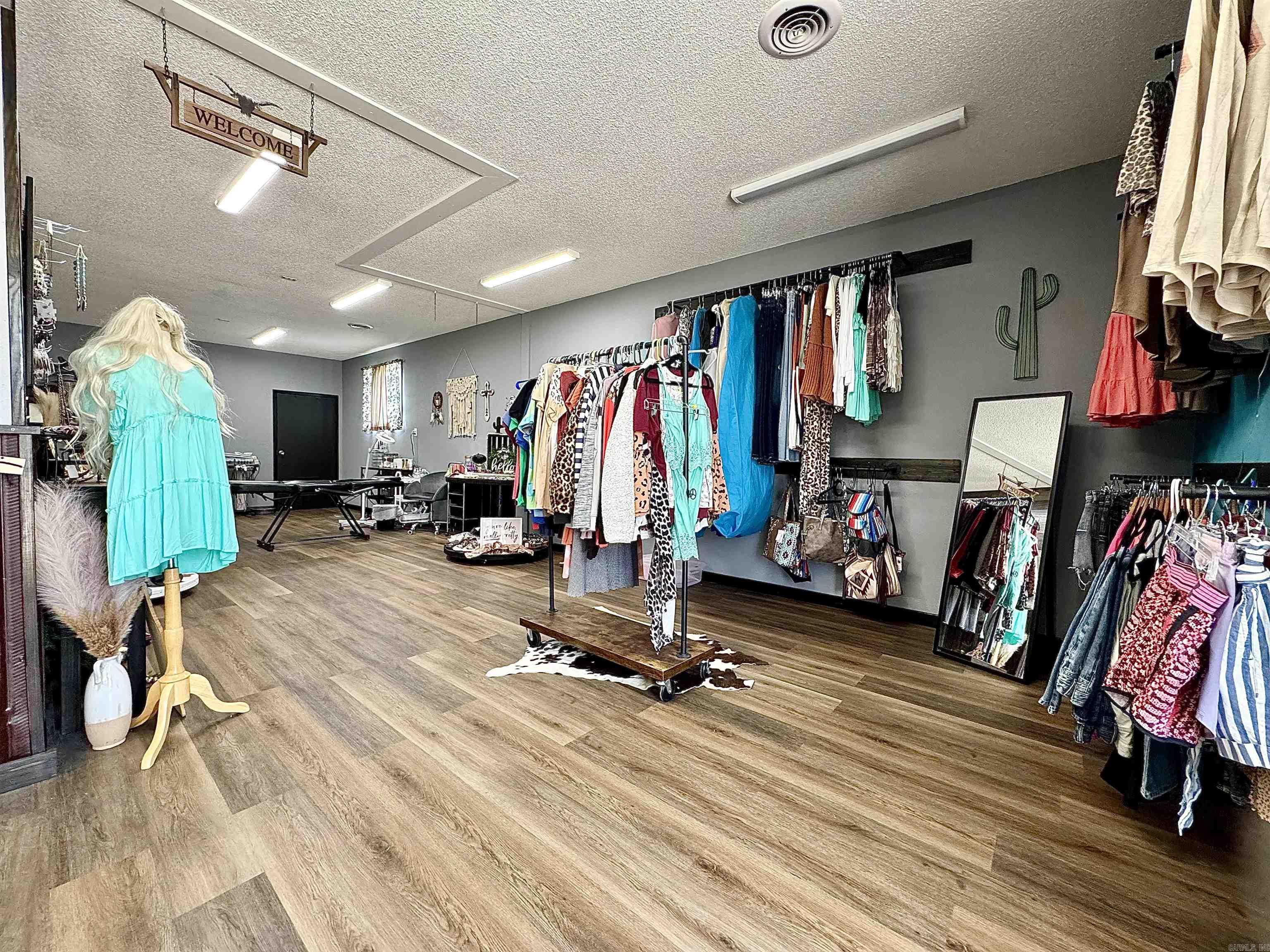 7767 S Highway 65  Valley Springs, AR