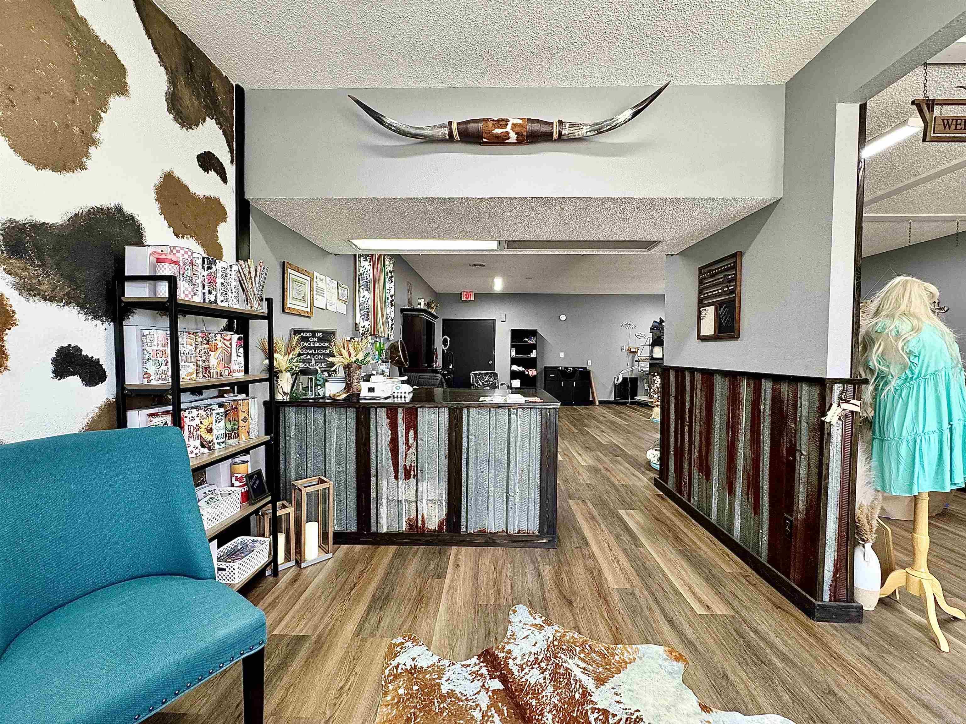 7767 S Highway 65  Valley Springs, AR