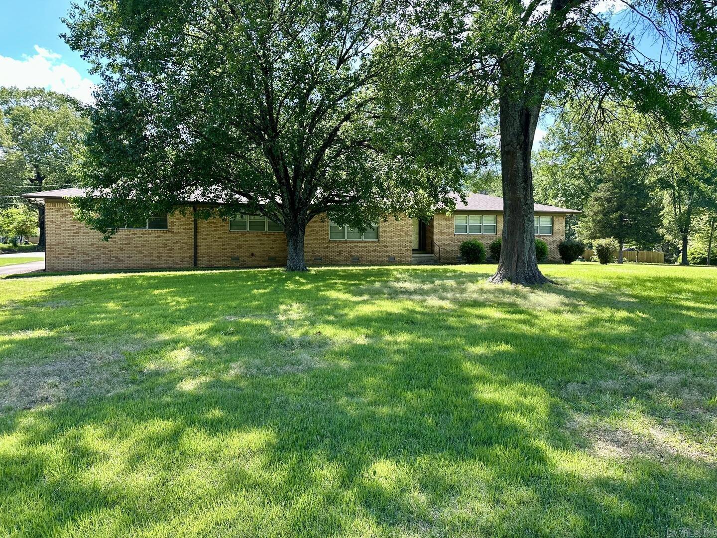 7704  Dollarway  White Hall, AR