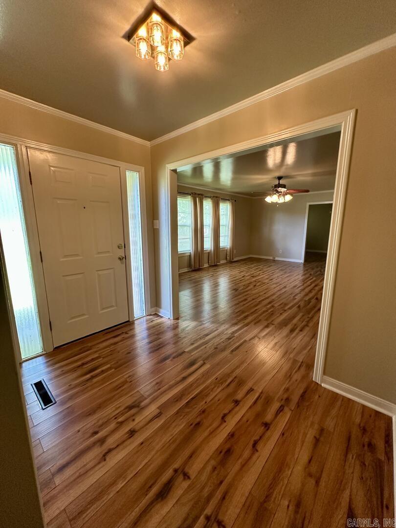 7704  Dollarway  White Hall, AR